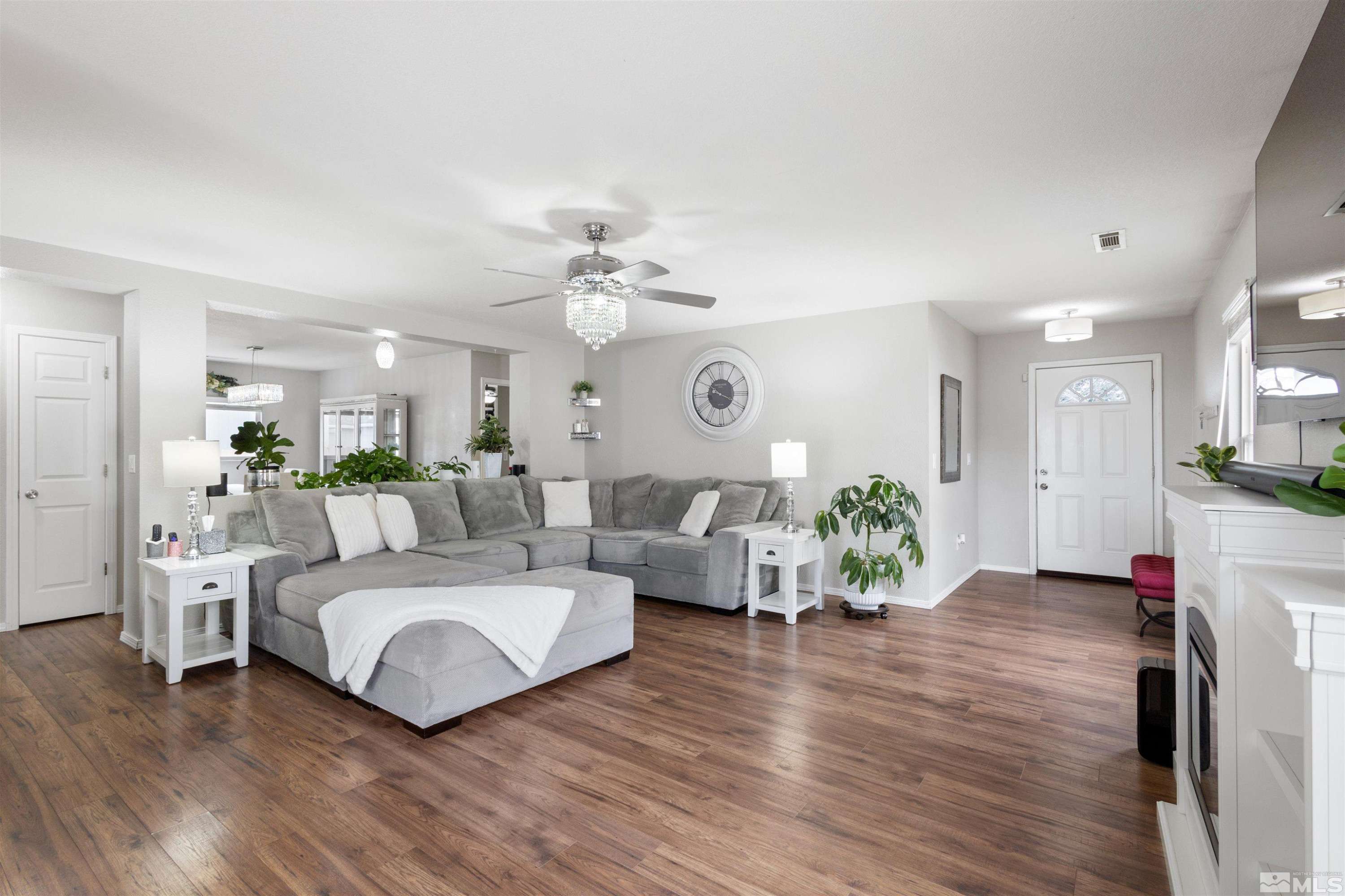 Reno, NV 89506,9499 Autumn Leaf WAY Way