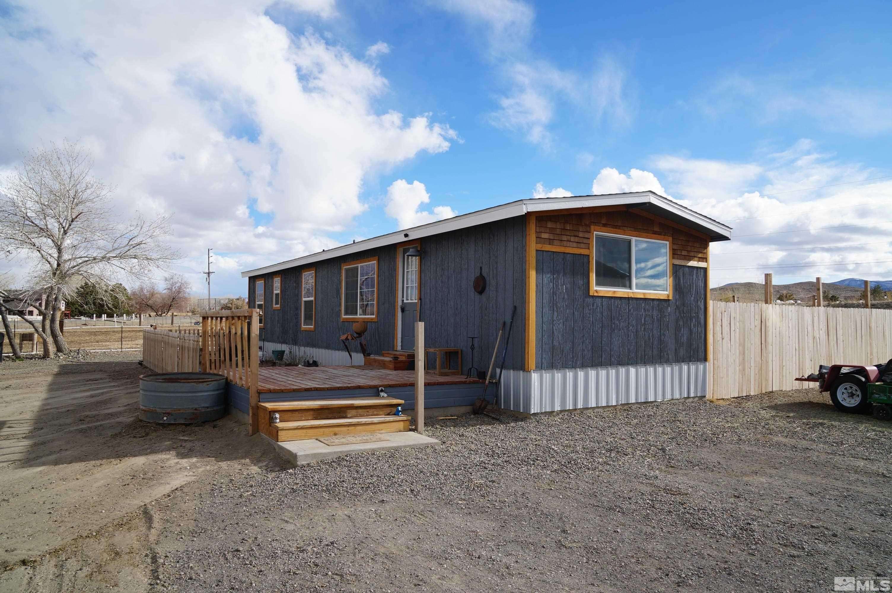 Fernley, NV 89408,725 Stock