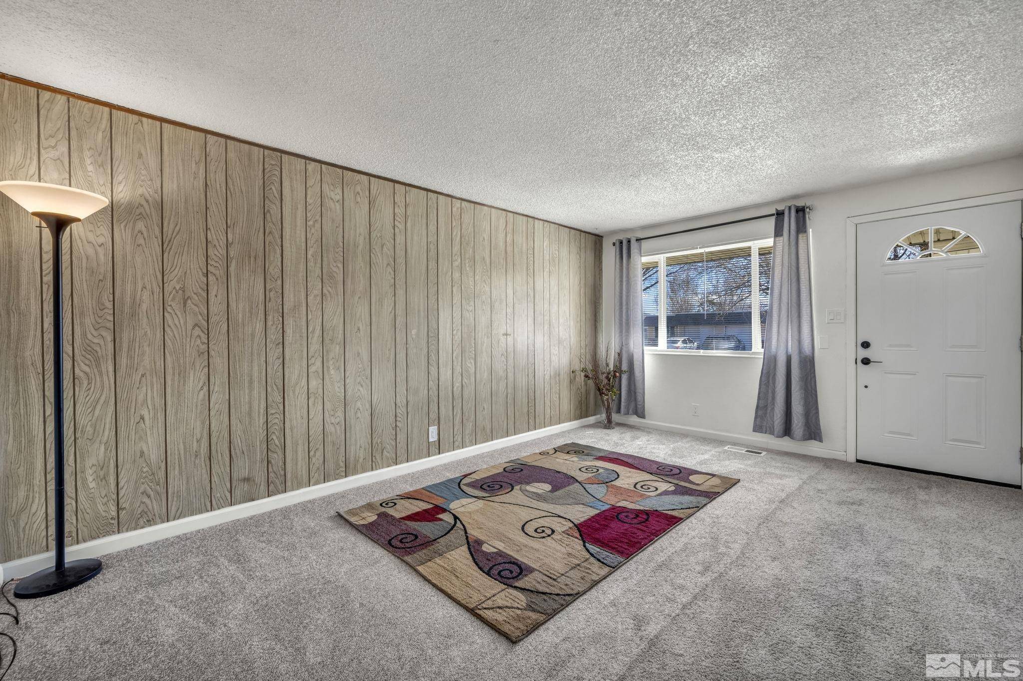 Sparks, NV 89431,1686 Sue WAY Way
