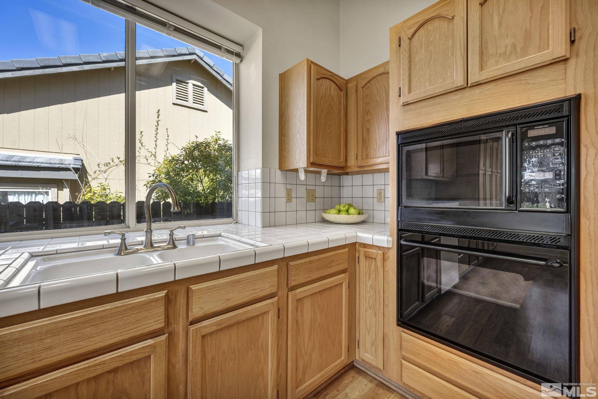 Sparks, NV 89436,1675 Crestside CT Court
