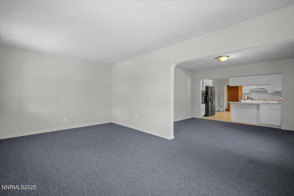 Sparks, NV 89431,319 Fodrin WAY Way