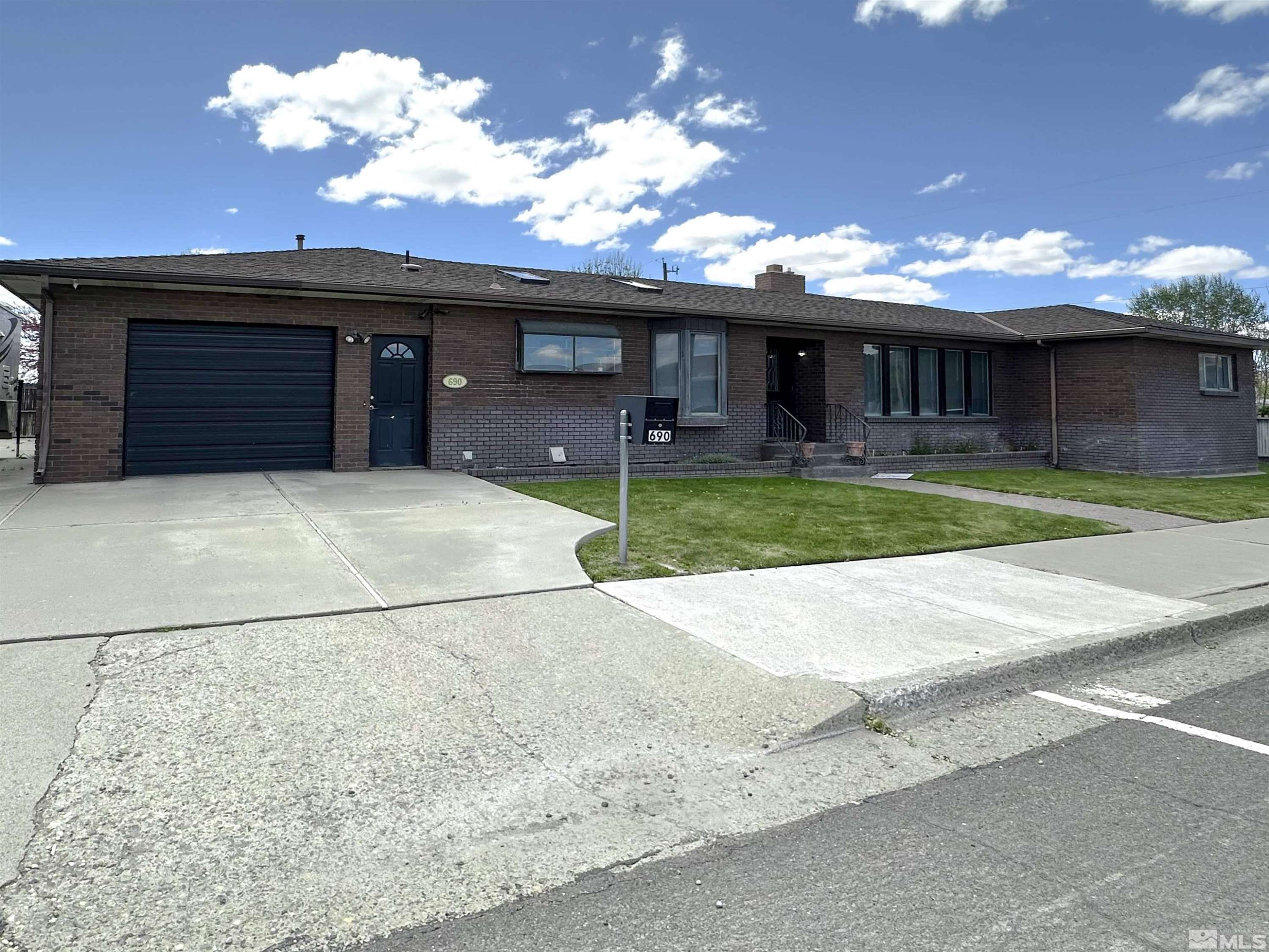 Winnemucca, NV 89445,690 Reinhart ST Street
