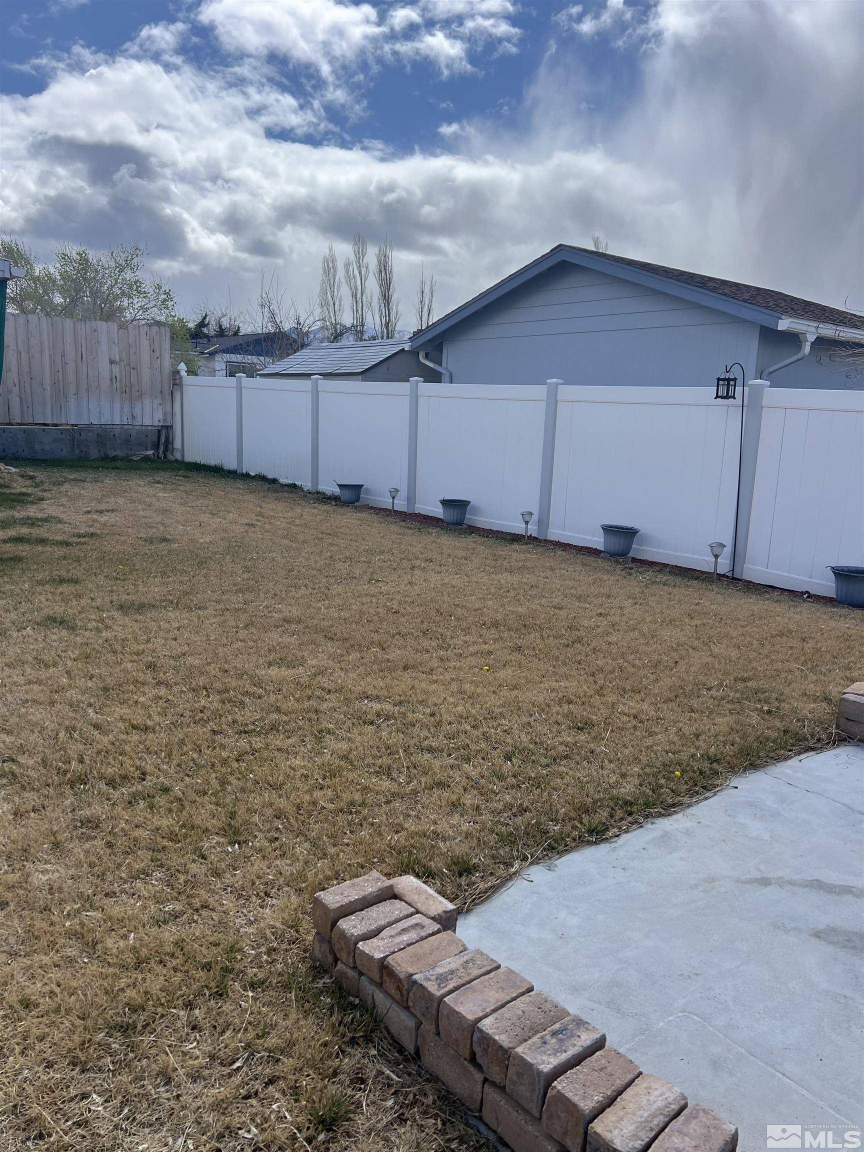 Hawthorne, NV 89415,115 Birch ST Street