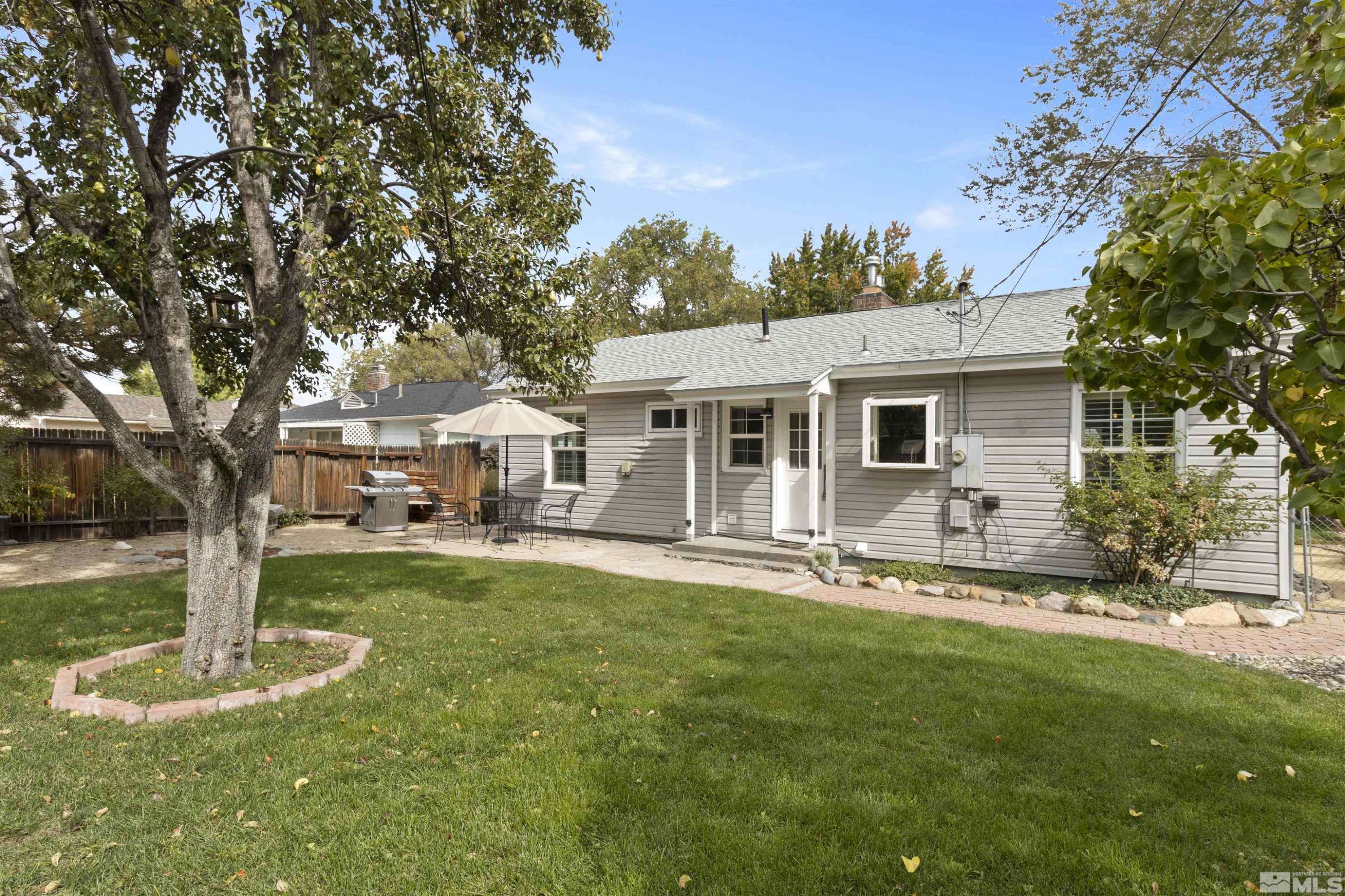 Reno, NV 89509,823 Arbutus ST Street