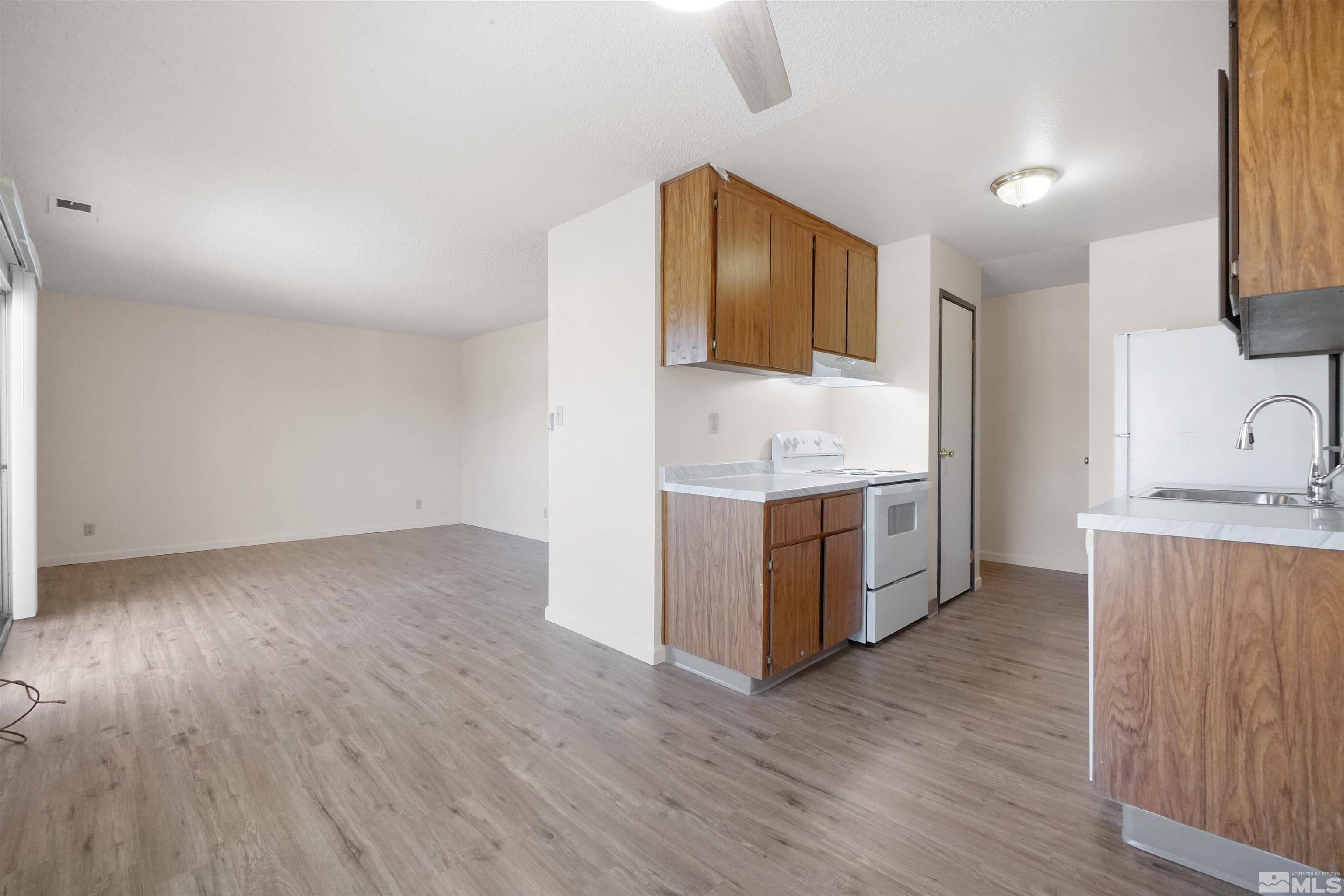 Reno, NV 89502,1539 Delucchi LN Lane #D