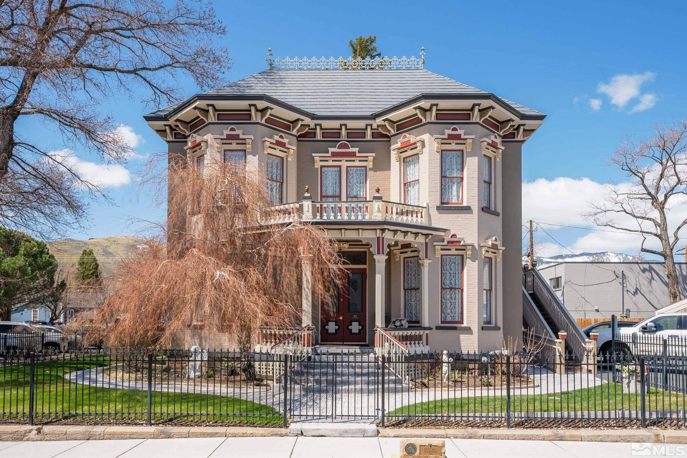 Carson City, NV 89703,102 N Curry ST Street