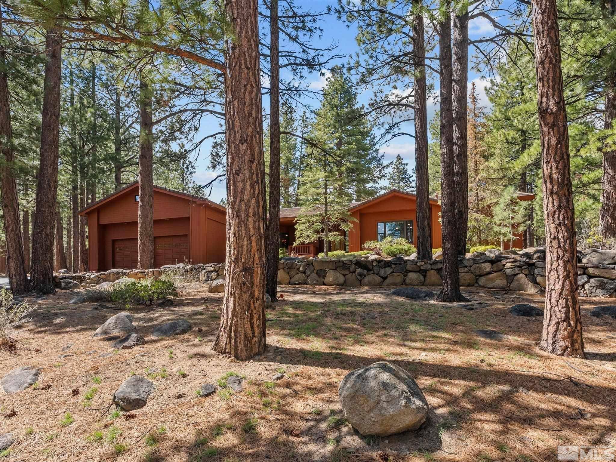 Reno, NV 89511,805 Yellow Pine RD Road