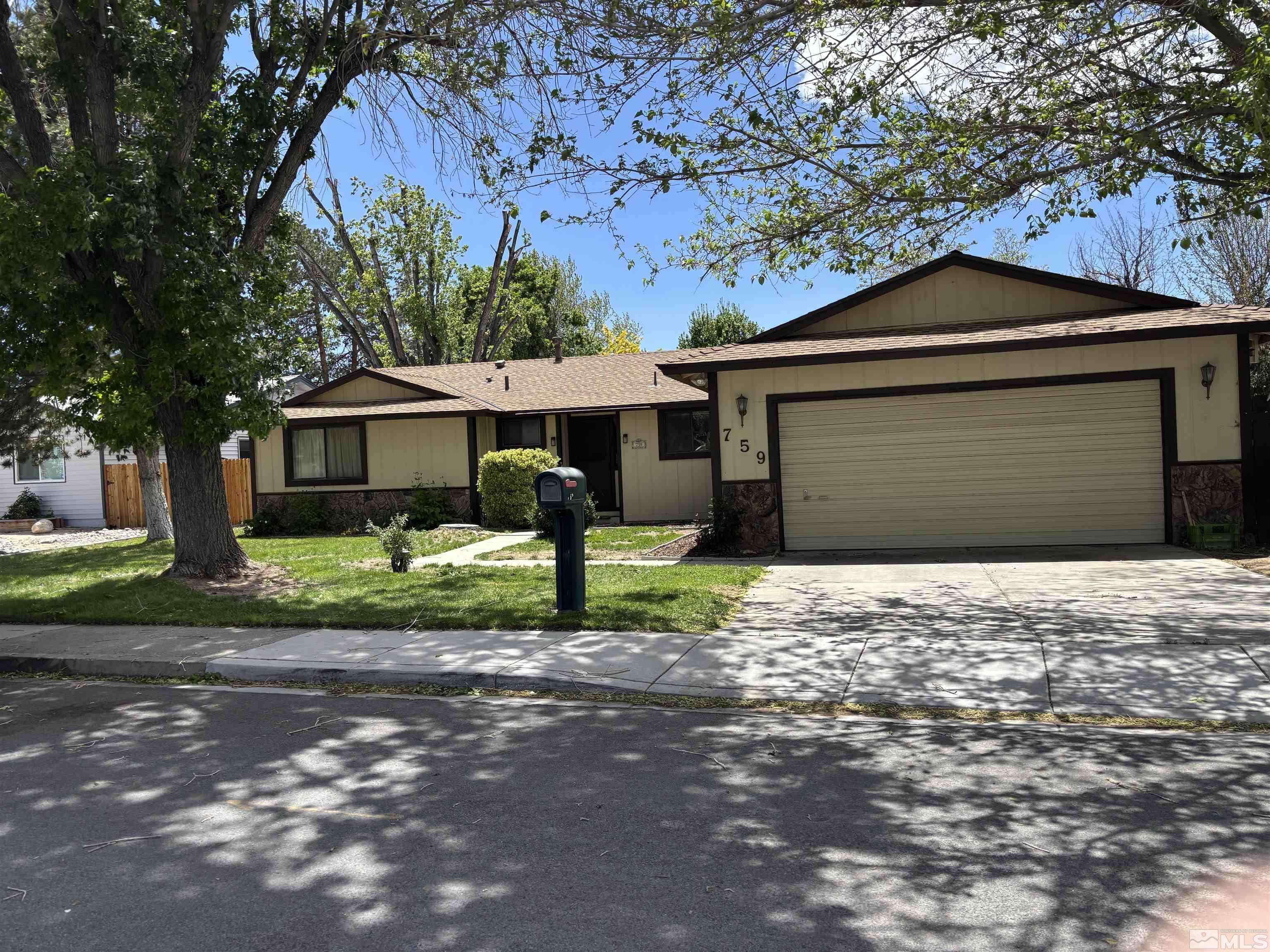 Sparks, NV 89434,759 Palmwood DR Drive