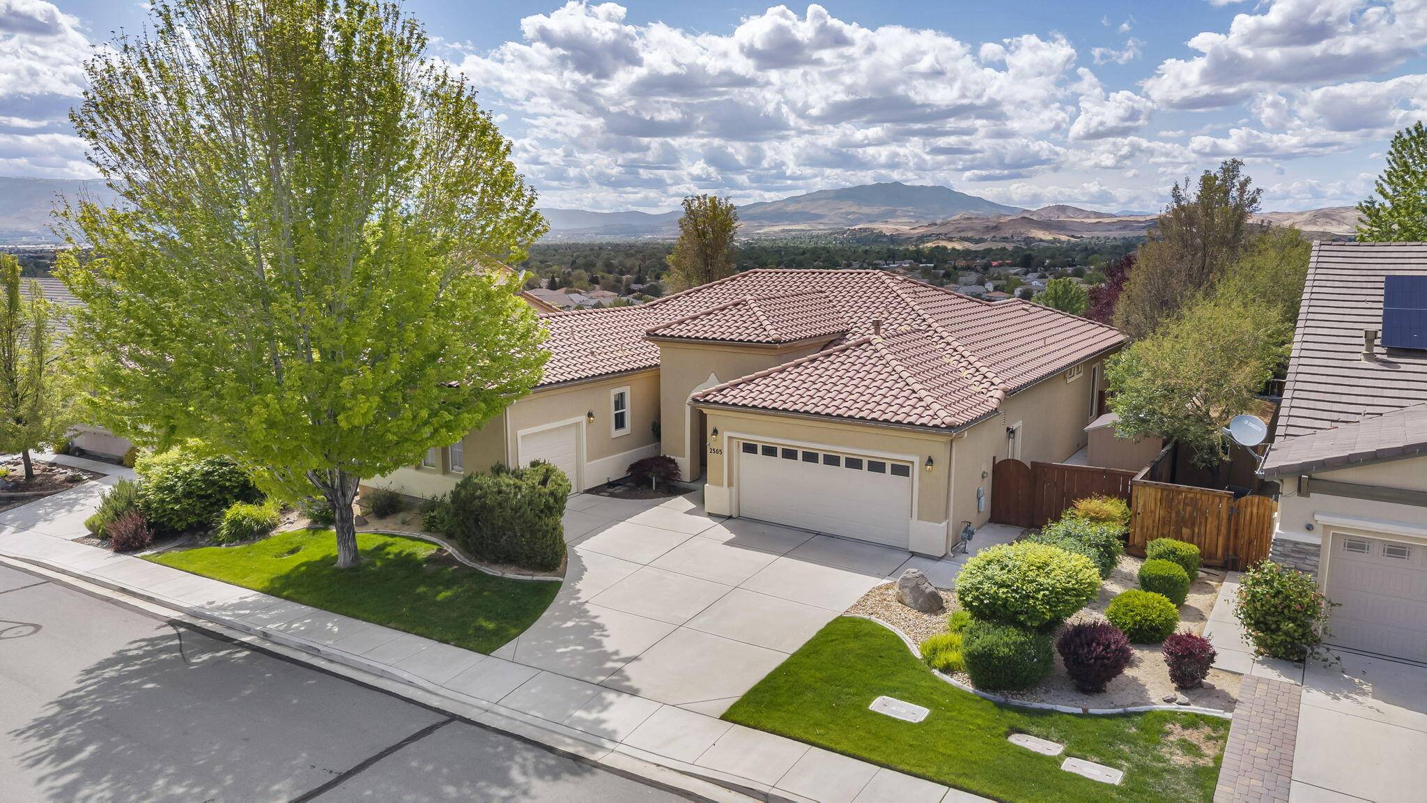 Sparks, NV 89434,2565 Garzoni DR Drive