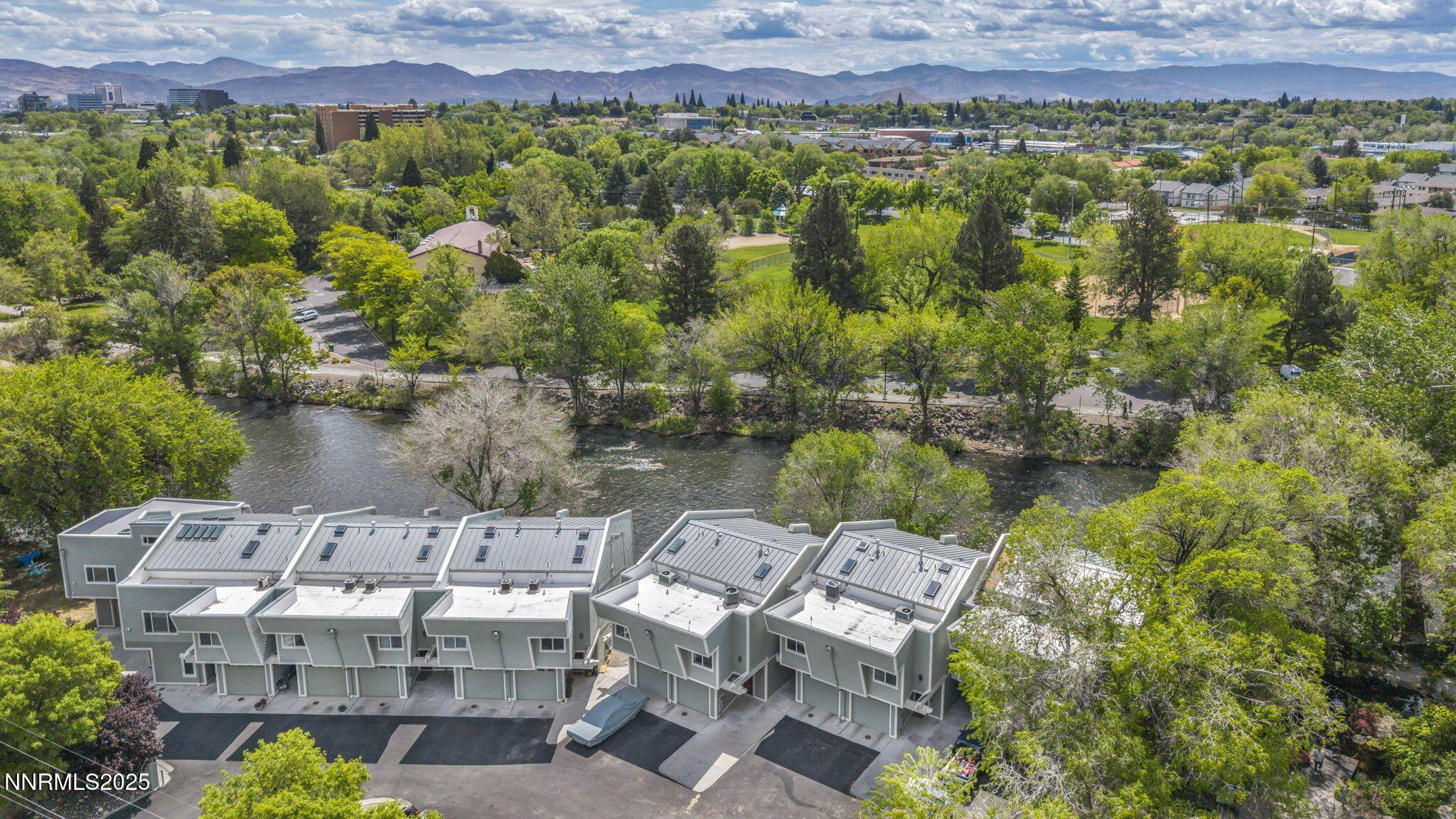 Reno, NV 89503,2020 Dickerson RD Road