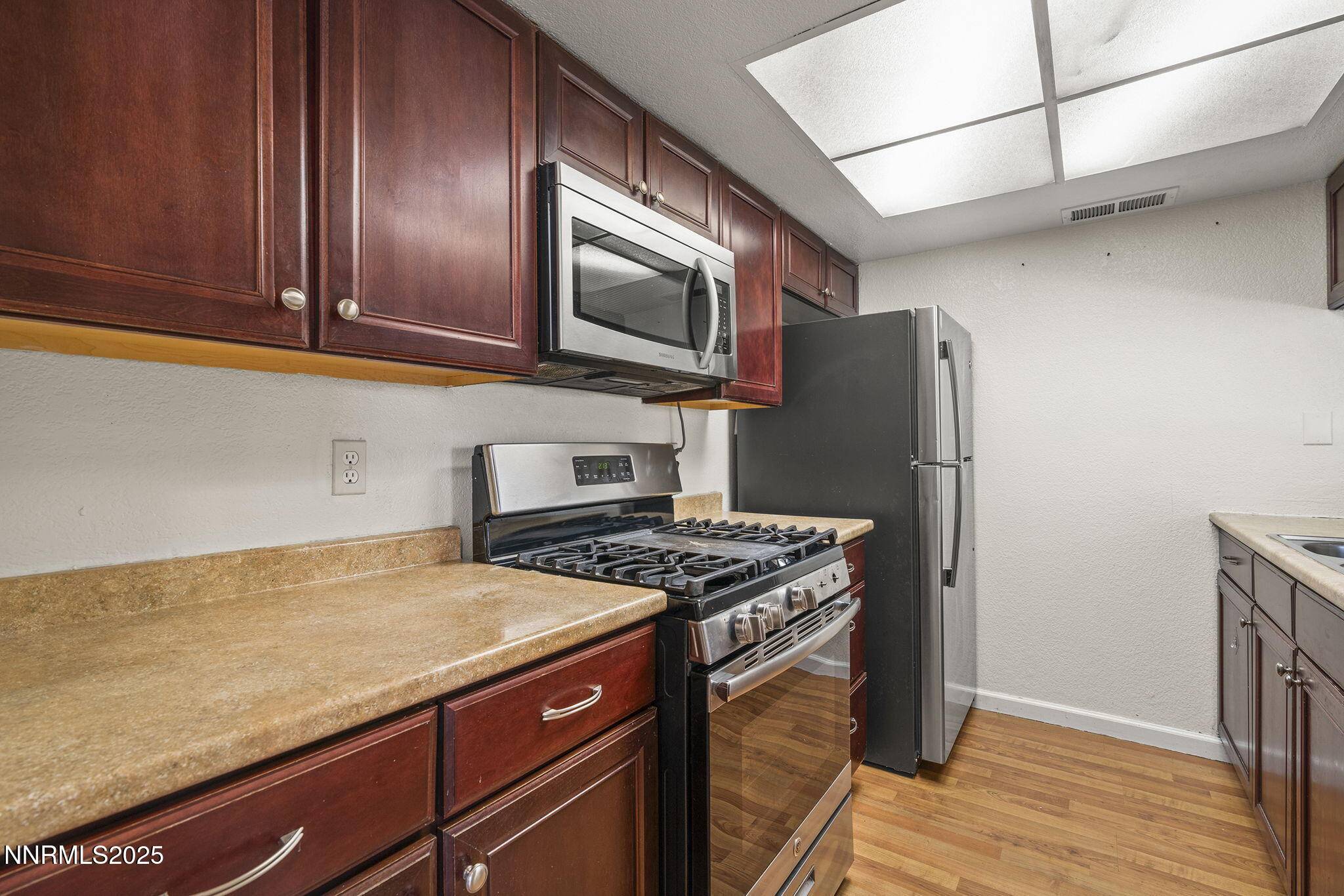 Sparks, NV 89431,960 ADRIAN WAY Way