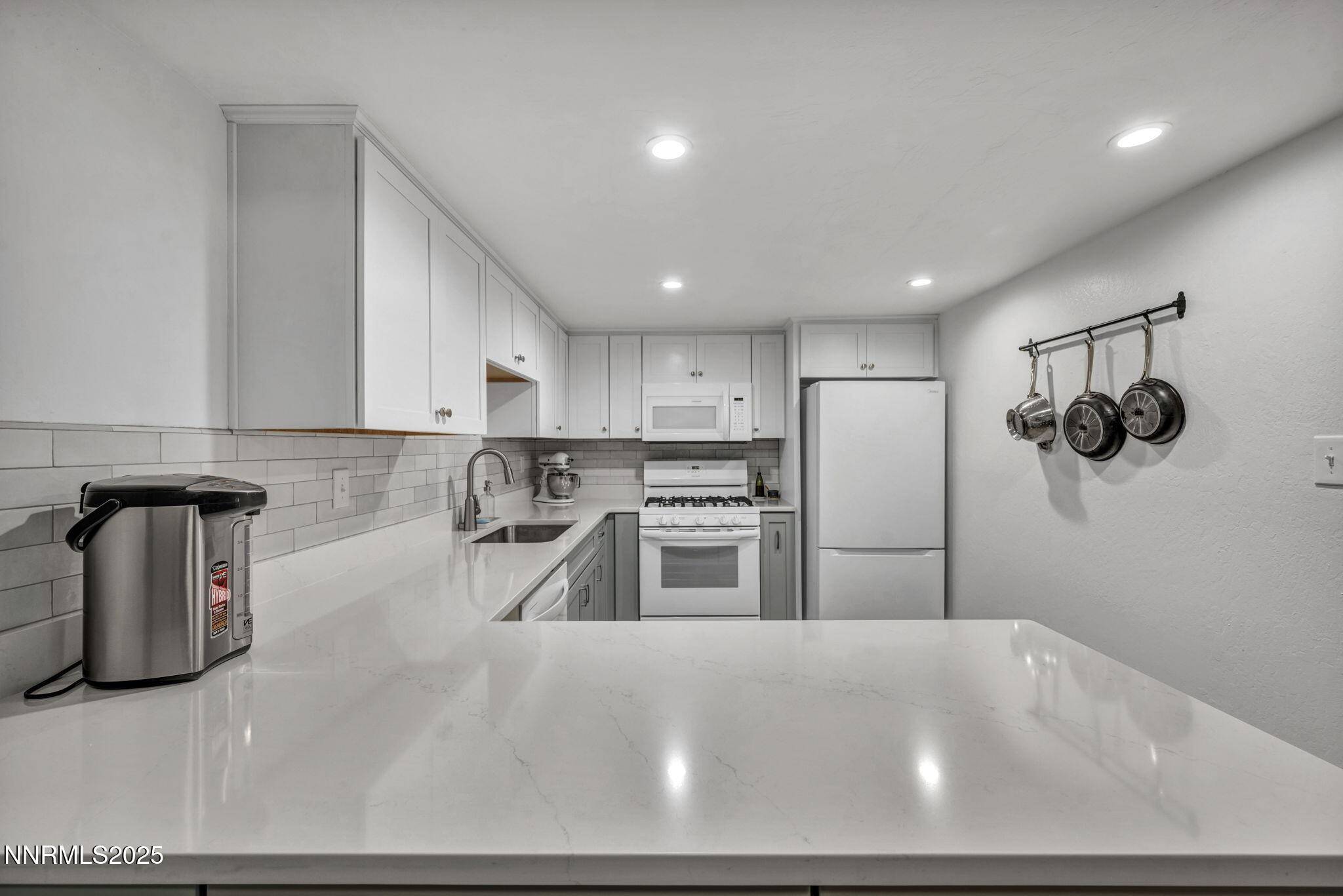 Reno, NV 89503,2300 Dickerson RD Road #25