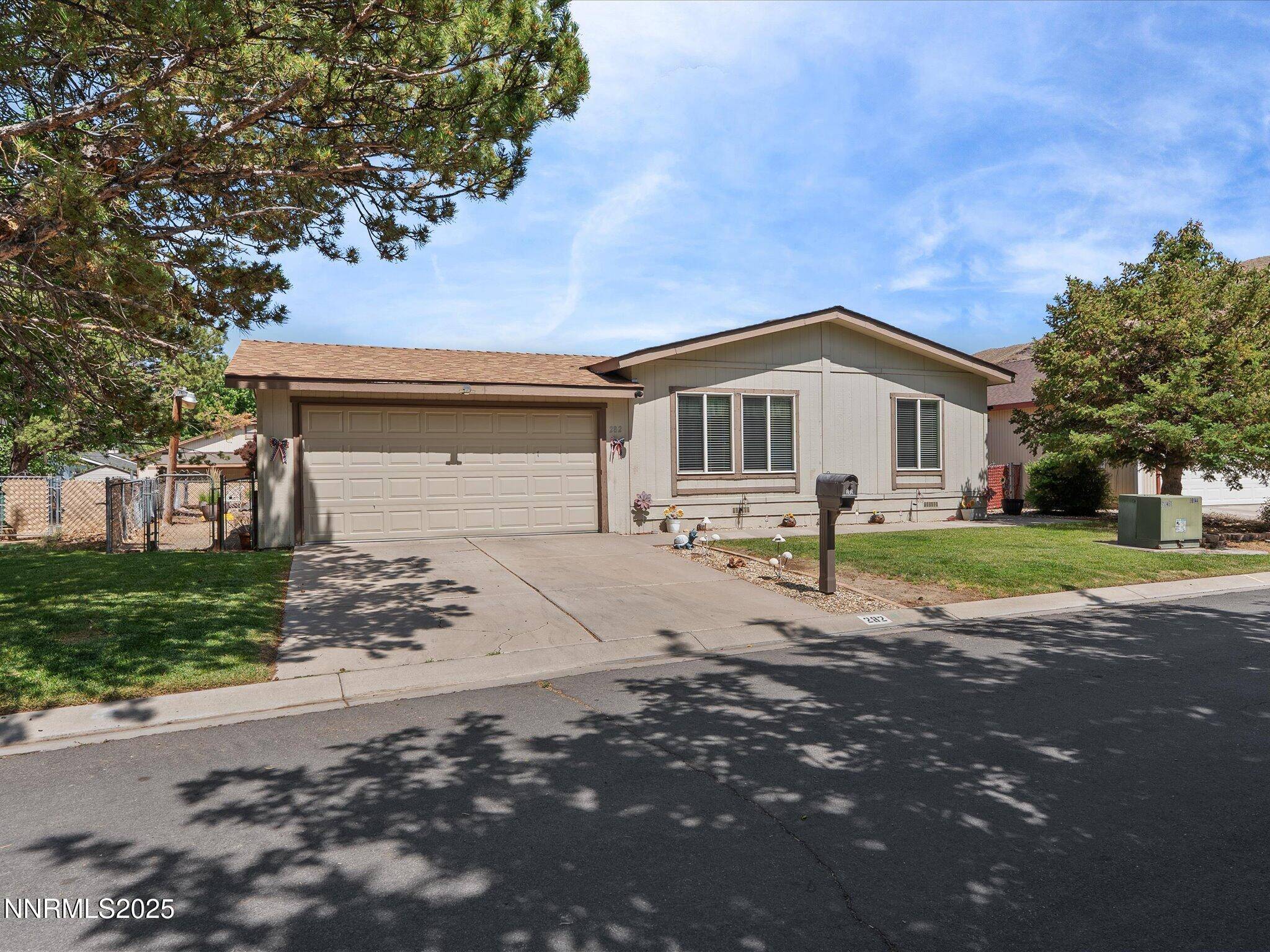 Sparks, NV 89434,282 Rue De La Divoire AVE Avenue
