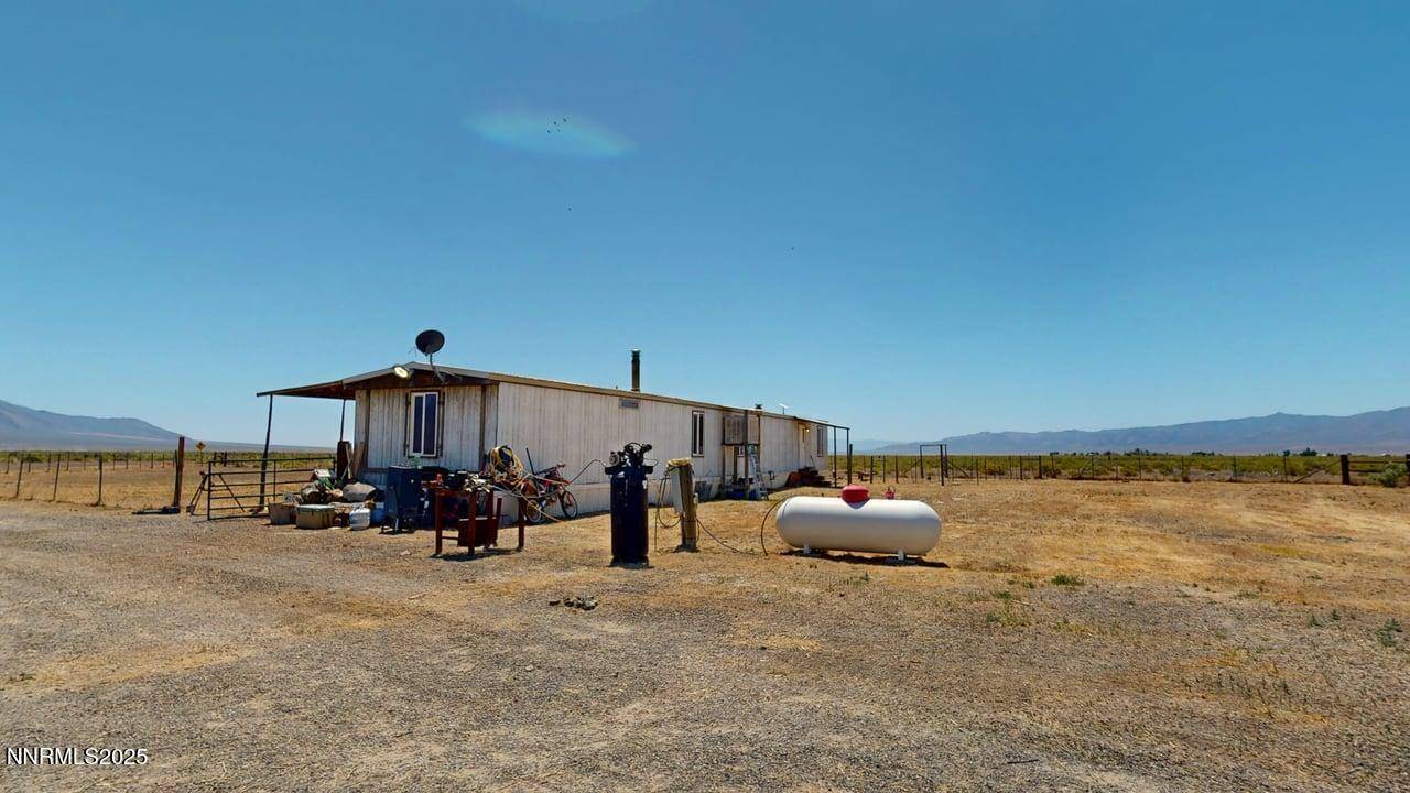 Battle Mountain, NV 89820,2745 Apache RD