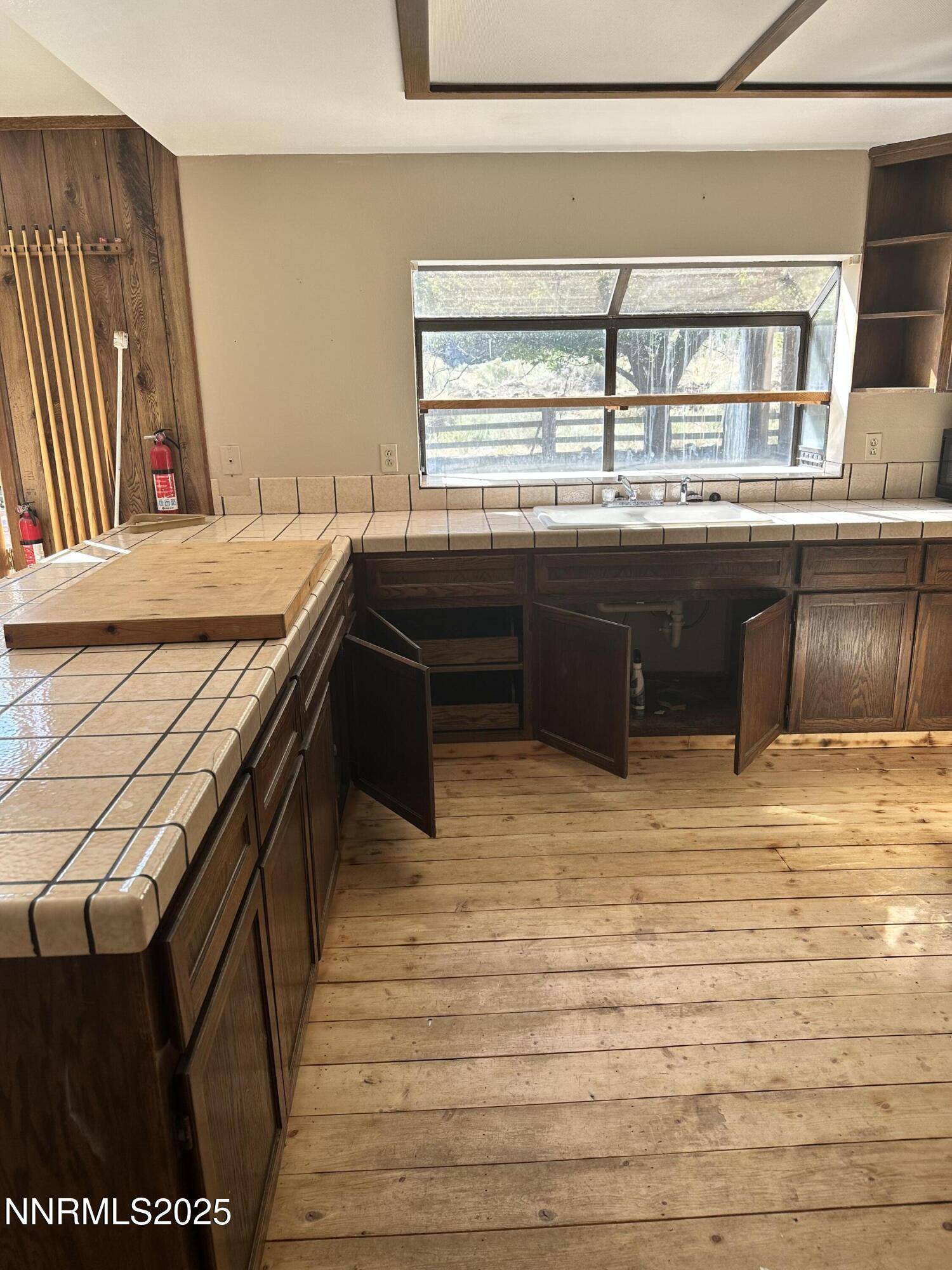 Manhattan, NV 89022,27 W Main Street