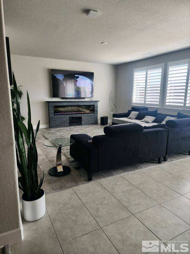 Sparks, NV 89436,2025 Elk Falls WAY Way
