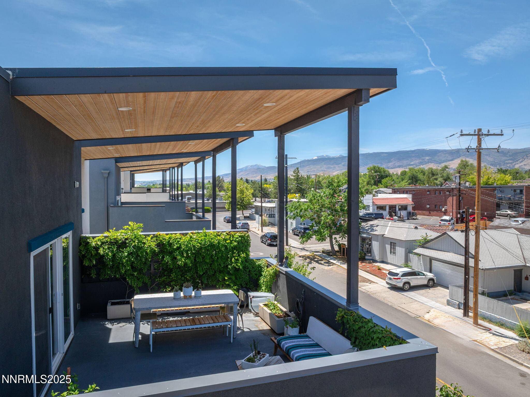 Reno, NV 89509,1402 Tonopah ST Street