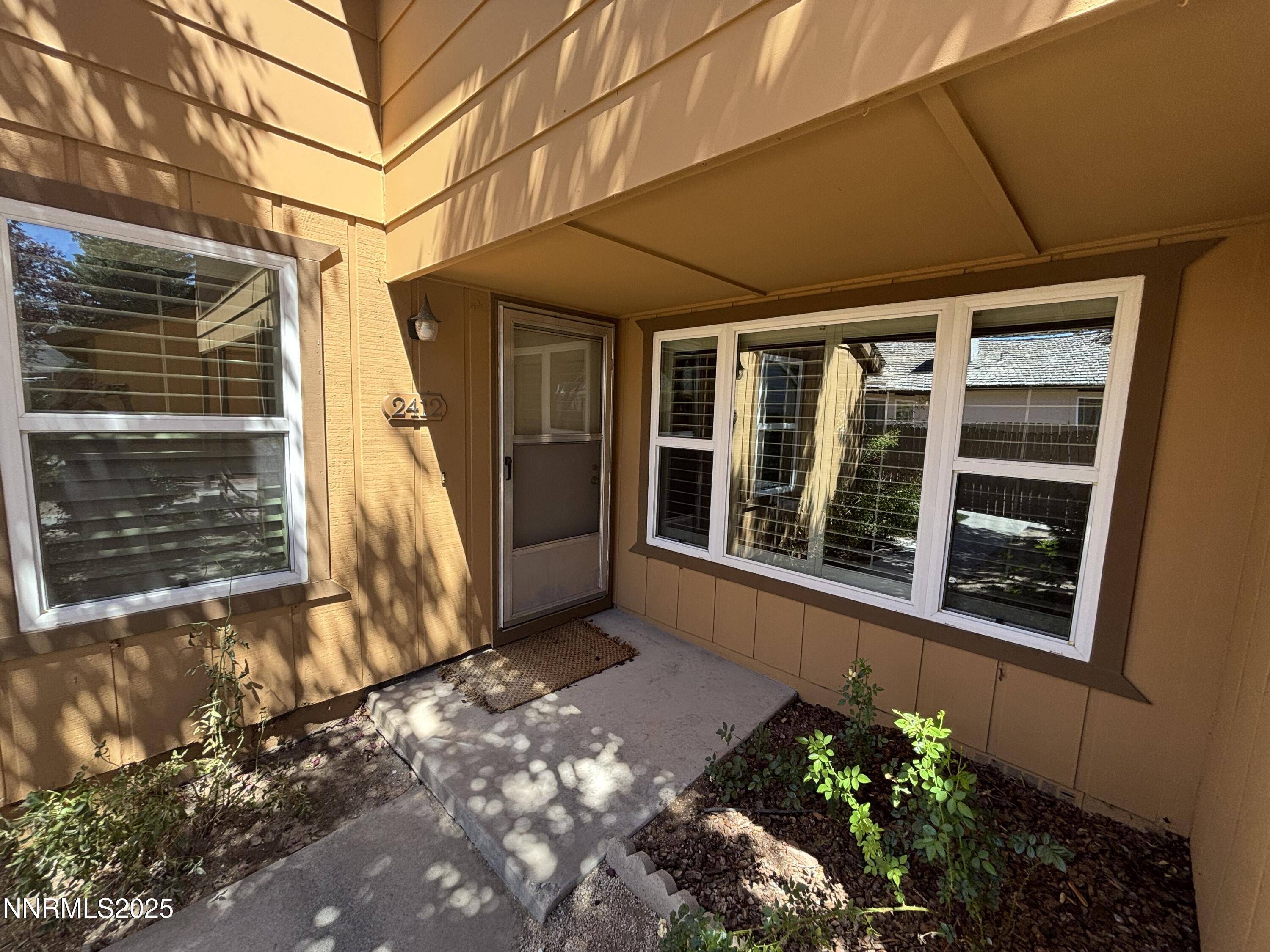 Reno, NV 89512,2412 Newcastle WAY Way