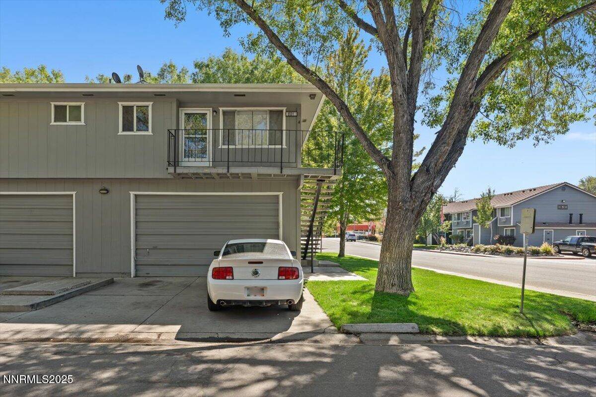 Sparks, NV 89431,601 Oakwood DR #Apt 4