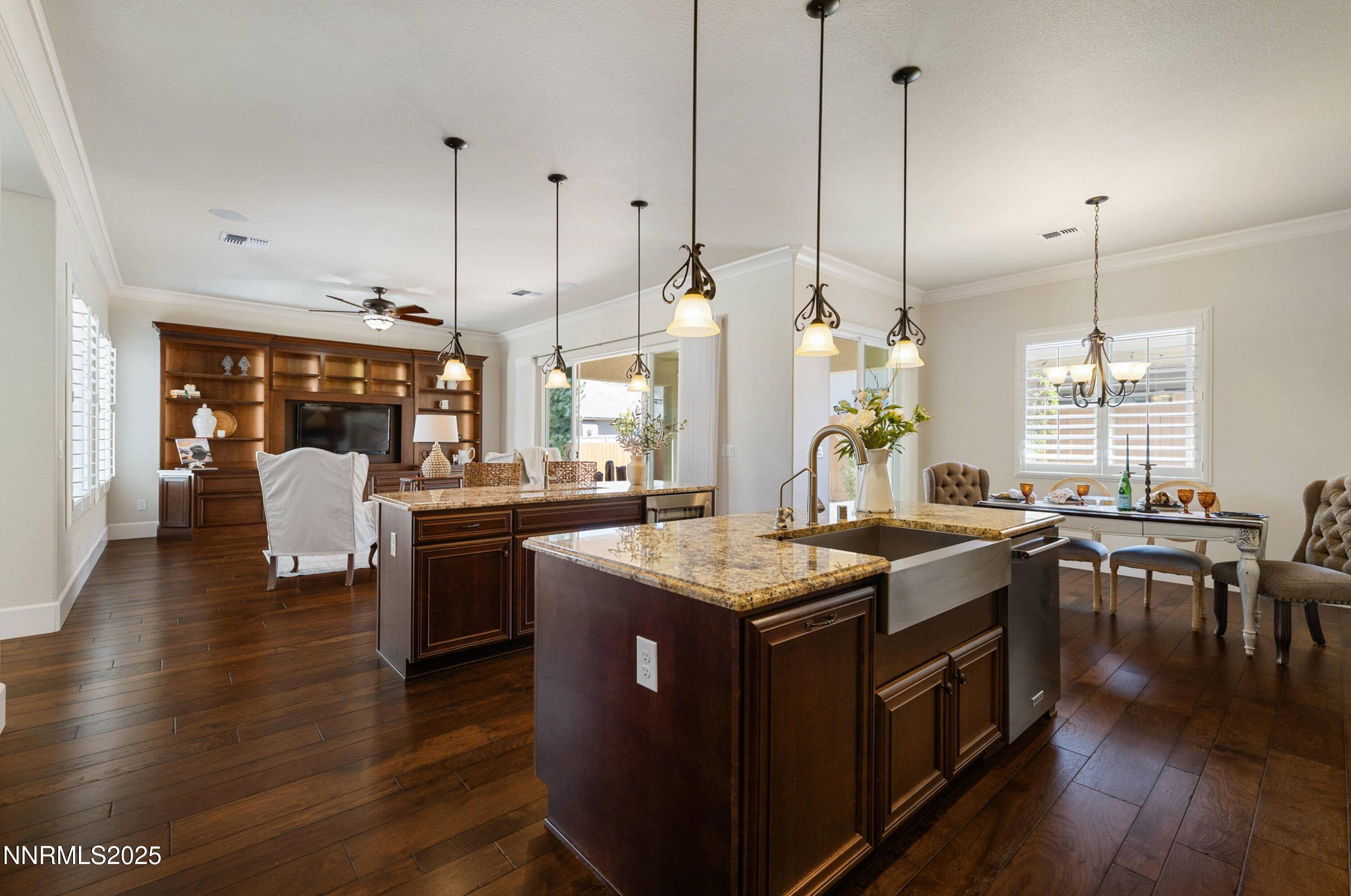 Reno, NV 89521,2220 Arpagos LN