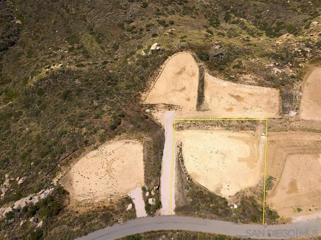 Lakeside, CA 92040,Via Trevi #165