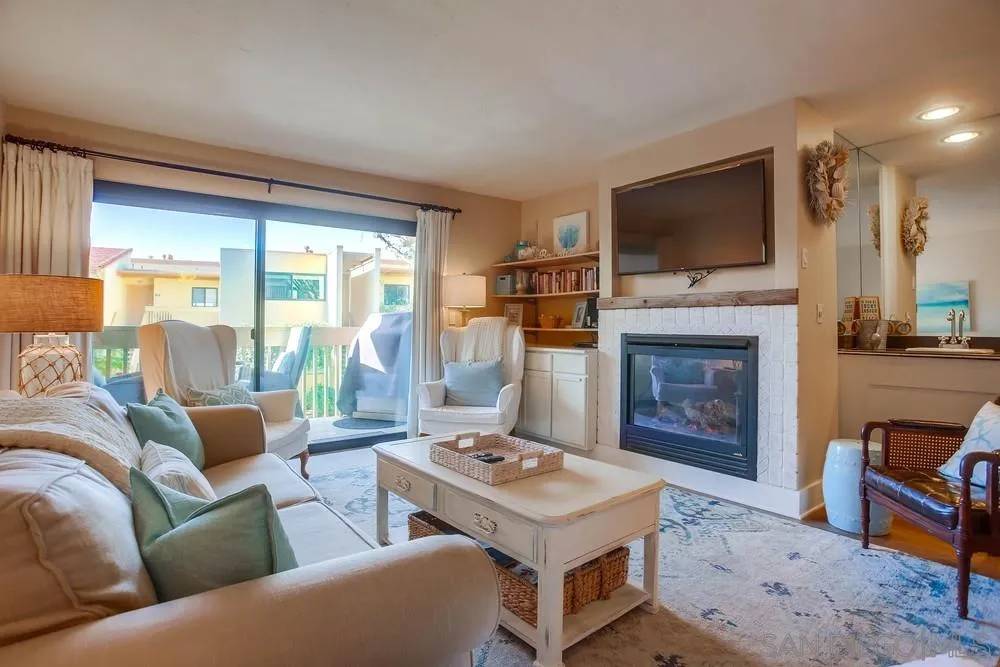 Solana Beach, CA 92075,429 S Sierra Ave #128