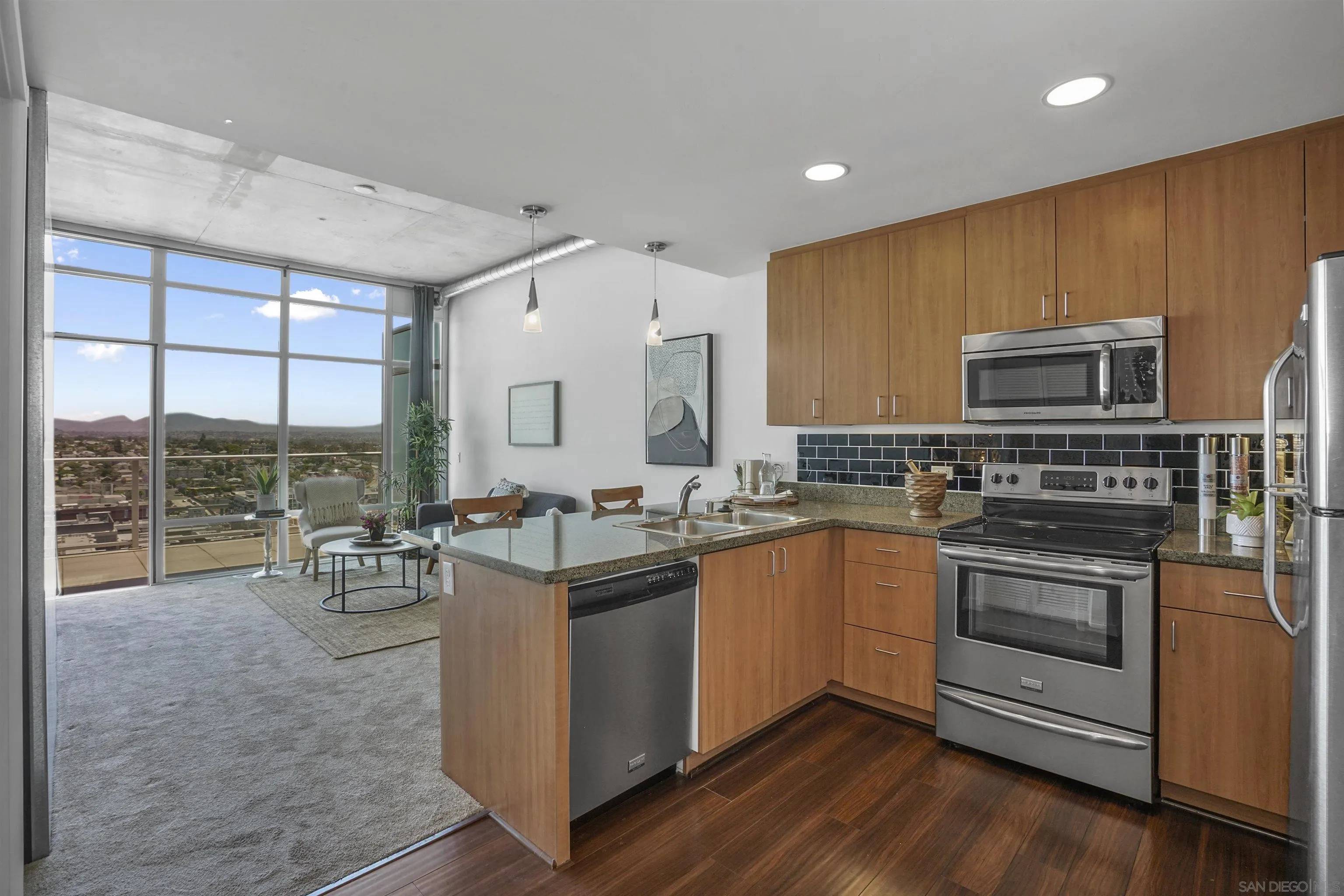 San Diego, CA 92101,1080 Park Blvd #1907