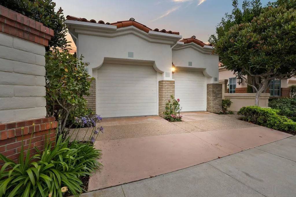 La Jolla, CA 92037,1417 Caminito Faro