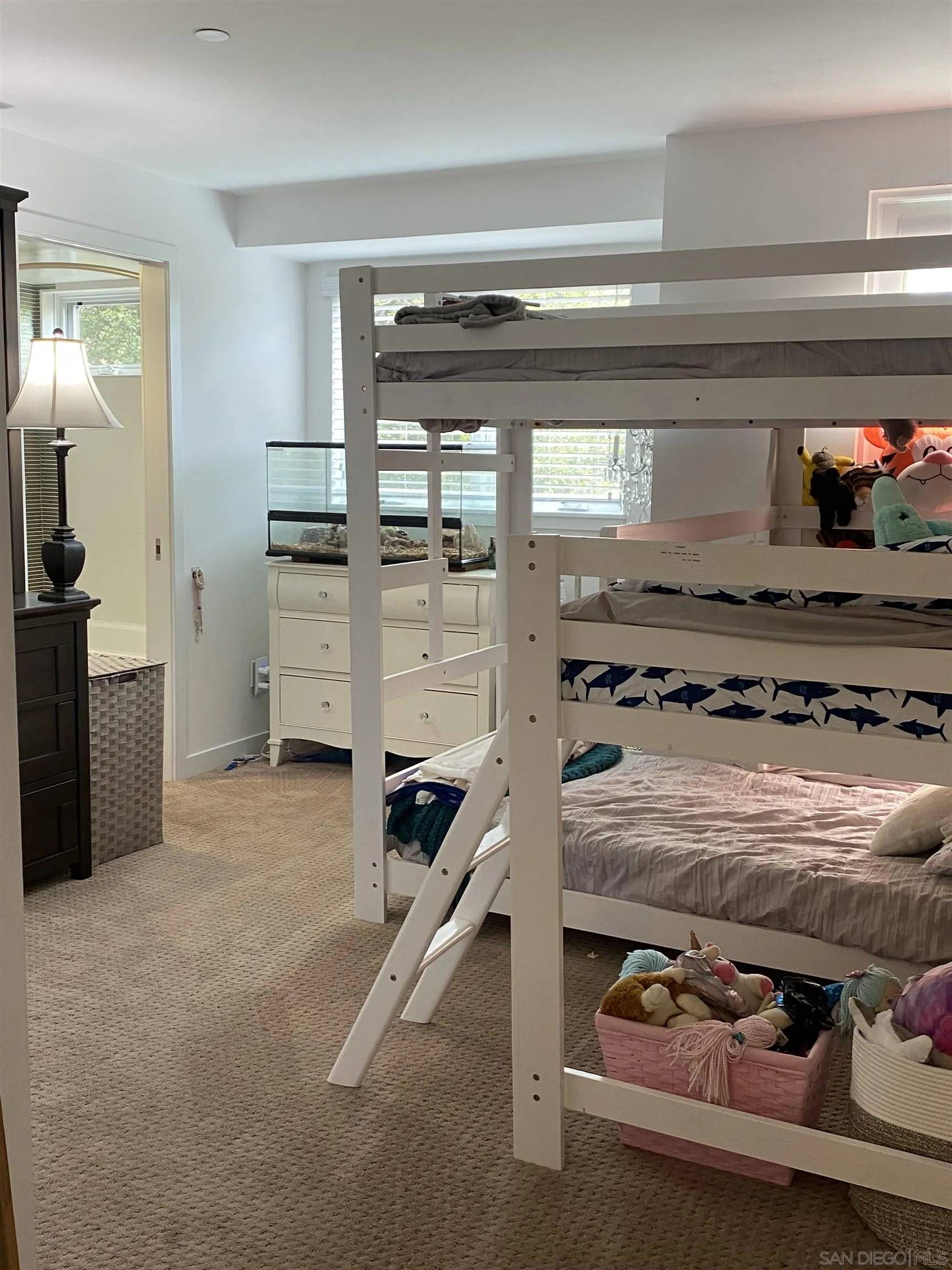 Encinitas, CA 92024,90 N. Coast Hwy 101 #200