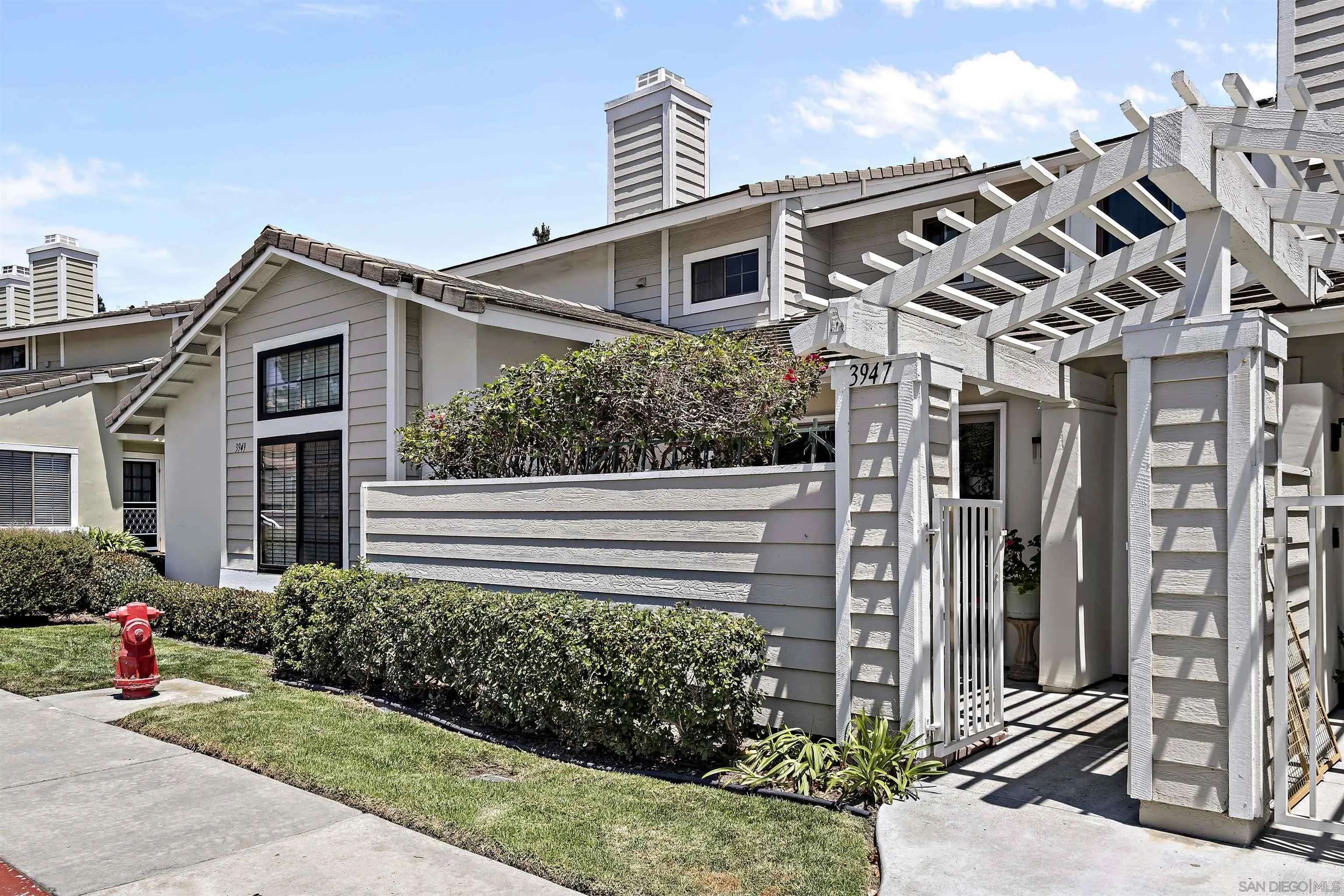 San Diego, CA 92130,3947 Caminito Del Mar Surf