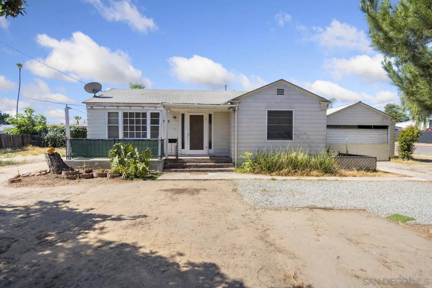 Lemon Grove, CA 91945,7115 San Miguel Ave