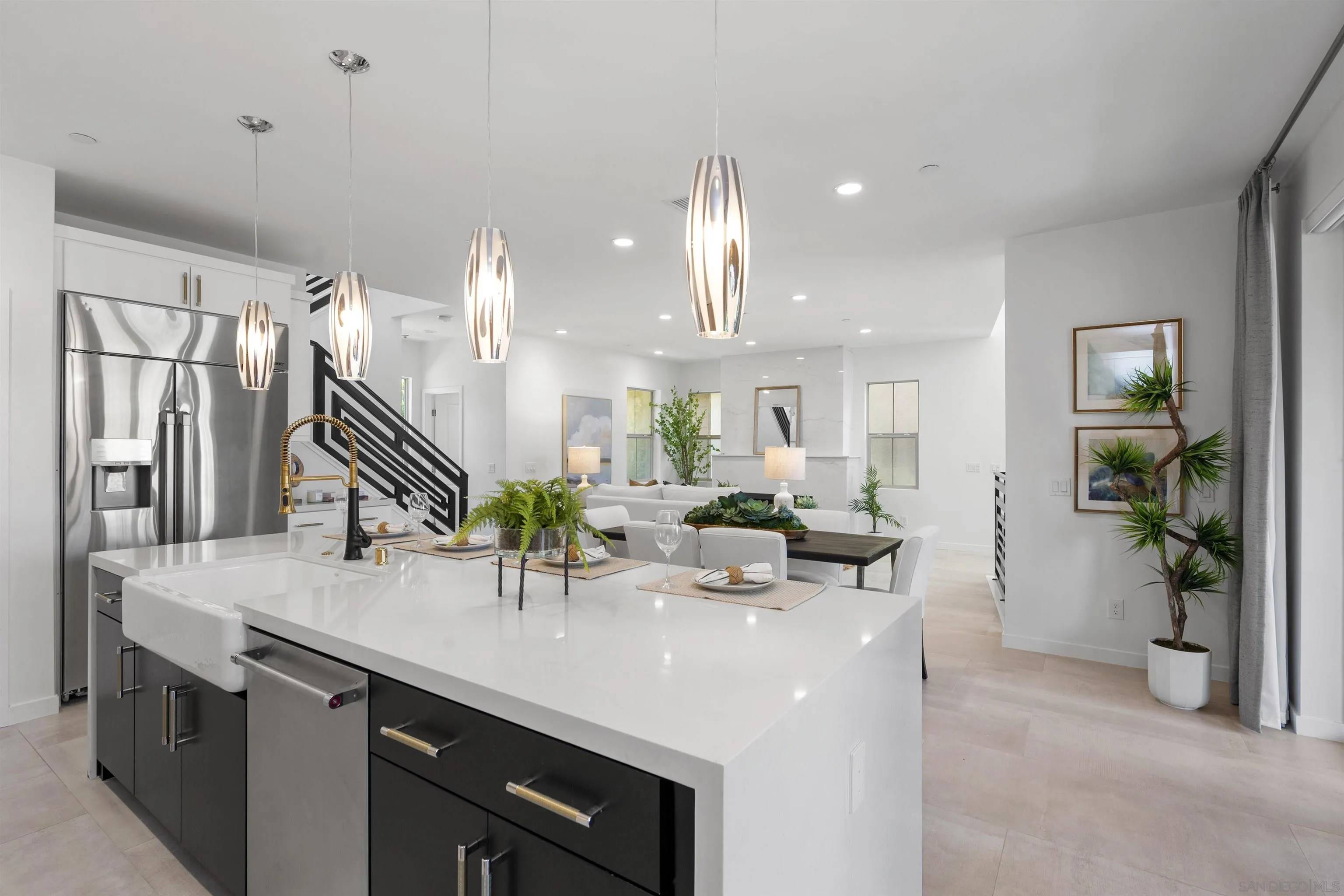 San Diego, CA 92108,8330 Summit Way
