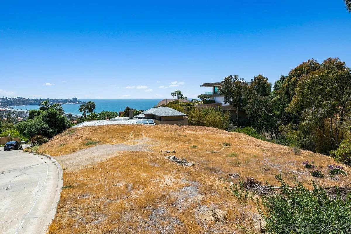 La Jolla, CA 92037,0000 Ruette Nice #37