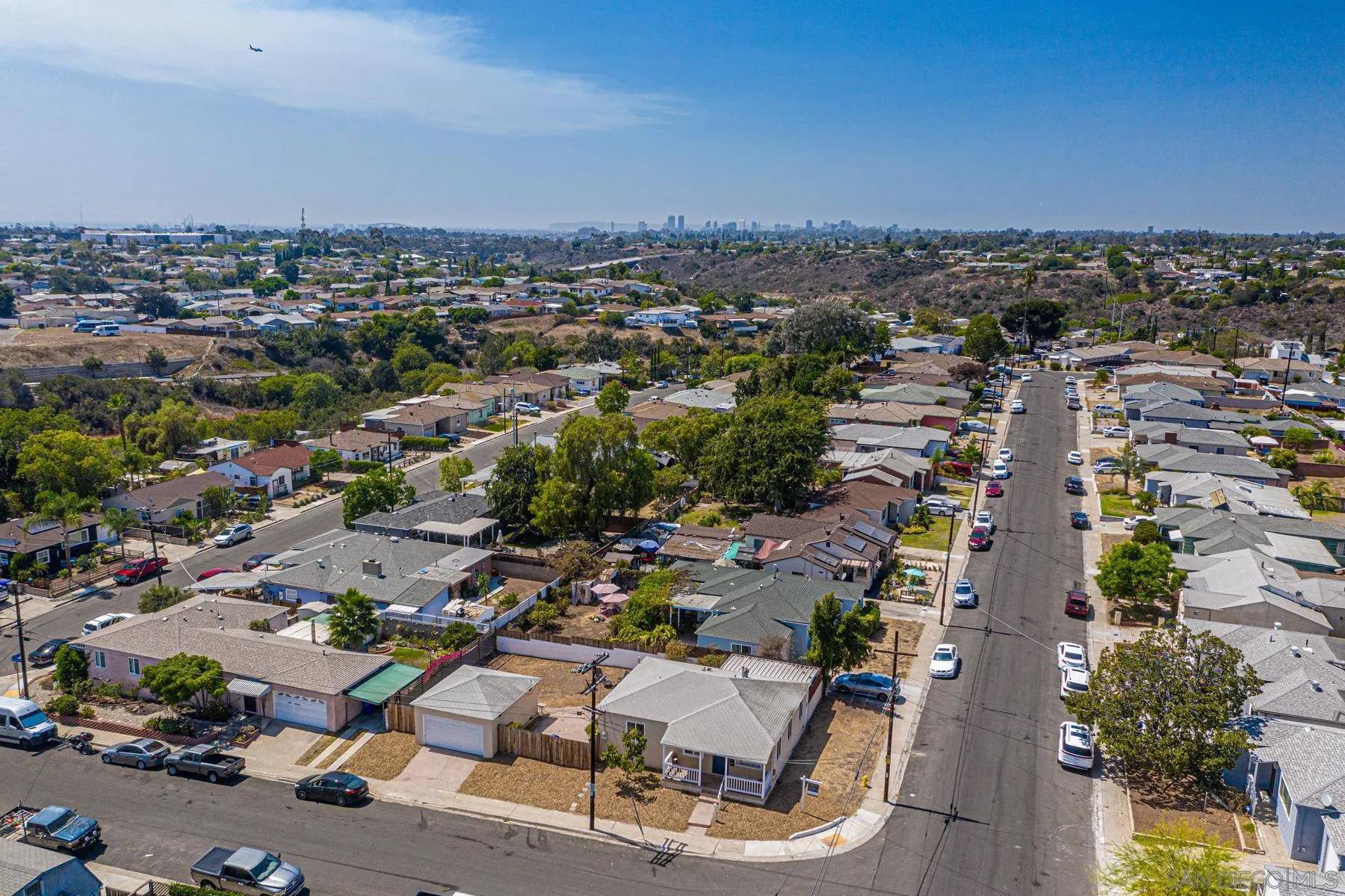 San Diego, CA 92105,2244 Susan Pl