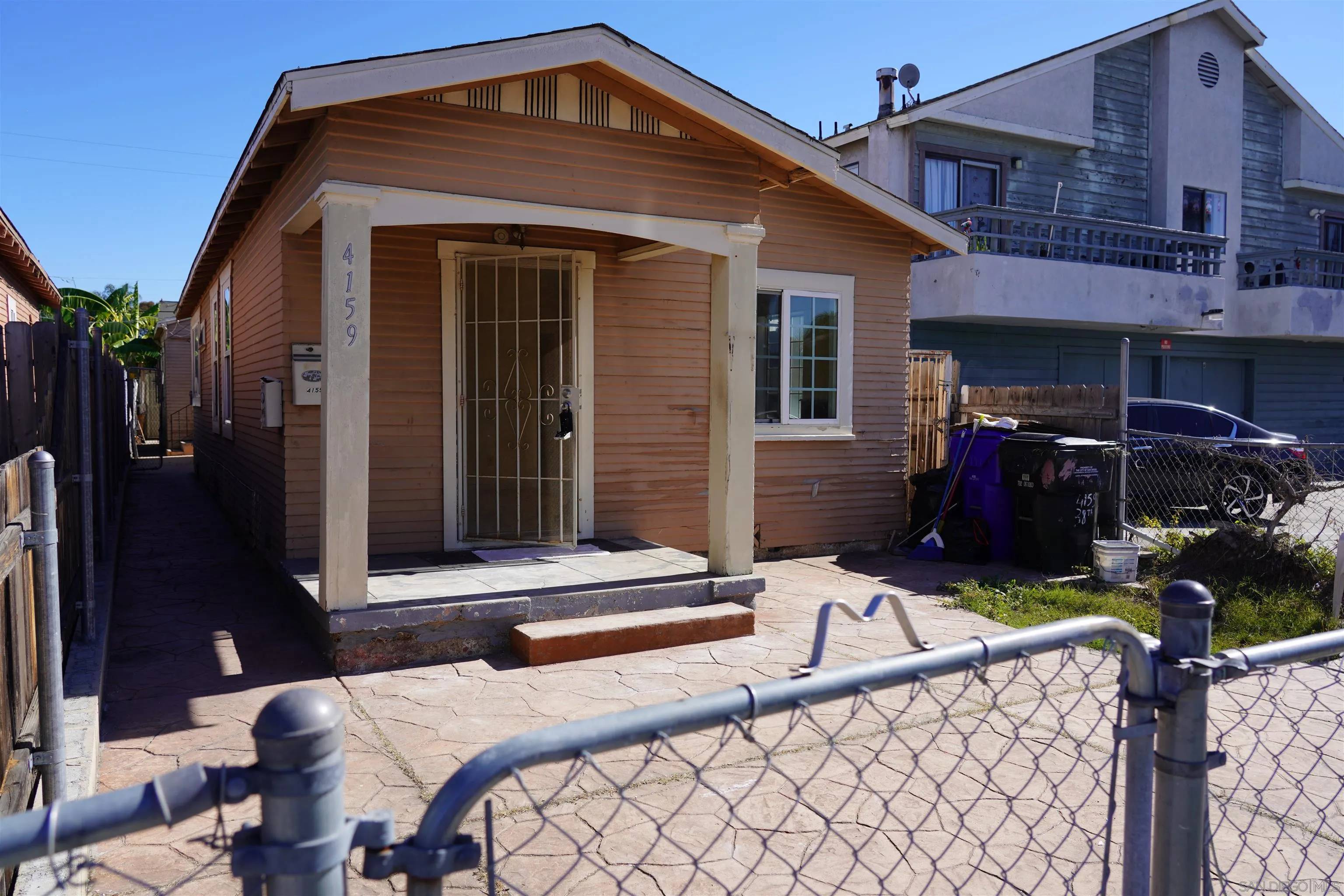San Diego, CA 92105,4159 1/2 38th STREET
