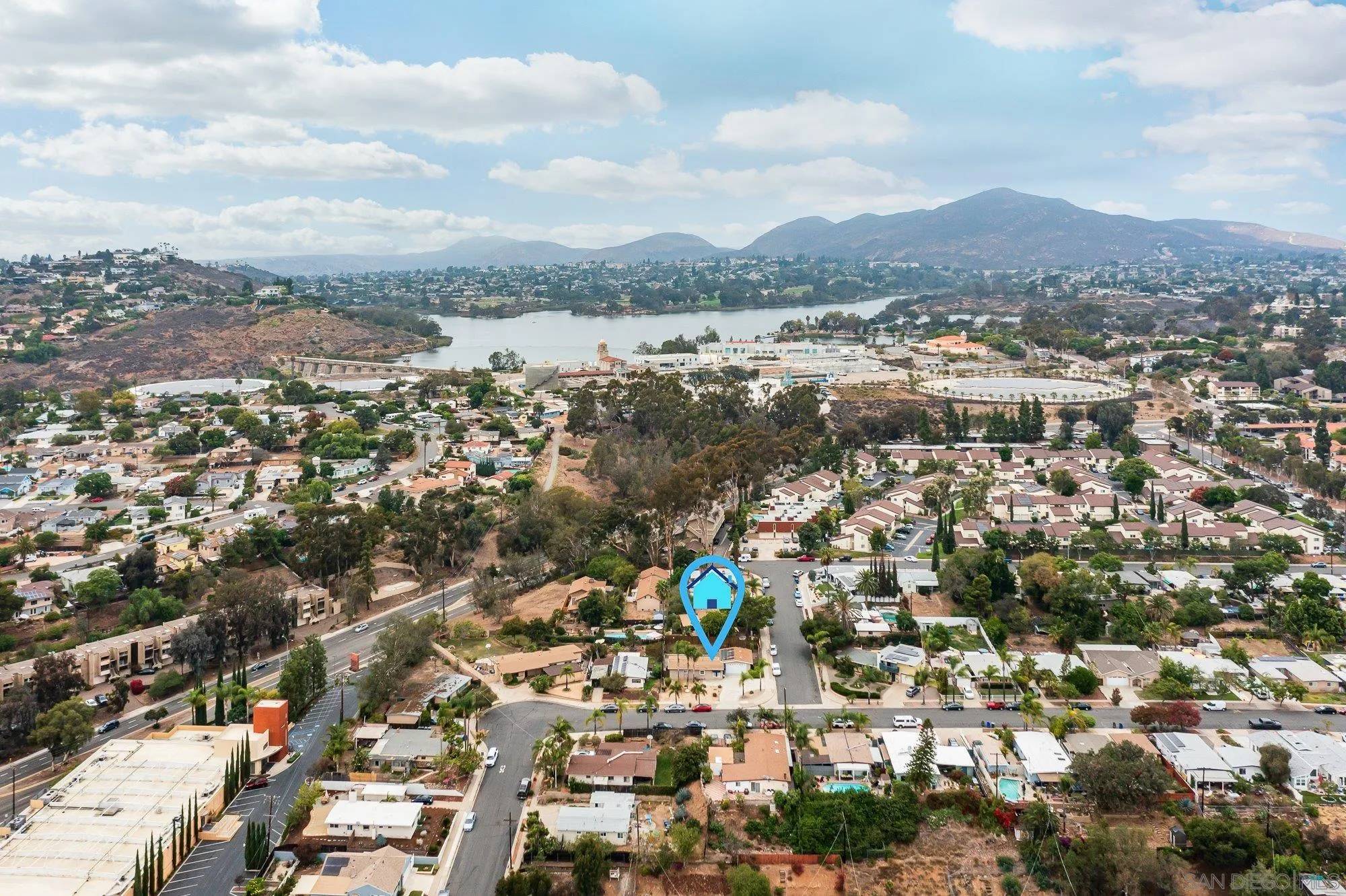 La Mesa, CA 91942,5400 Mcrae Ave