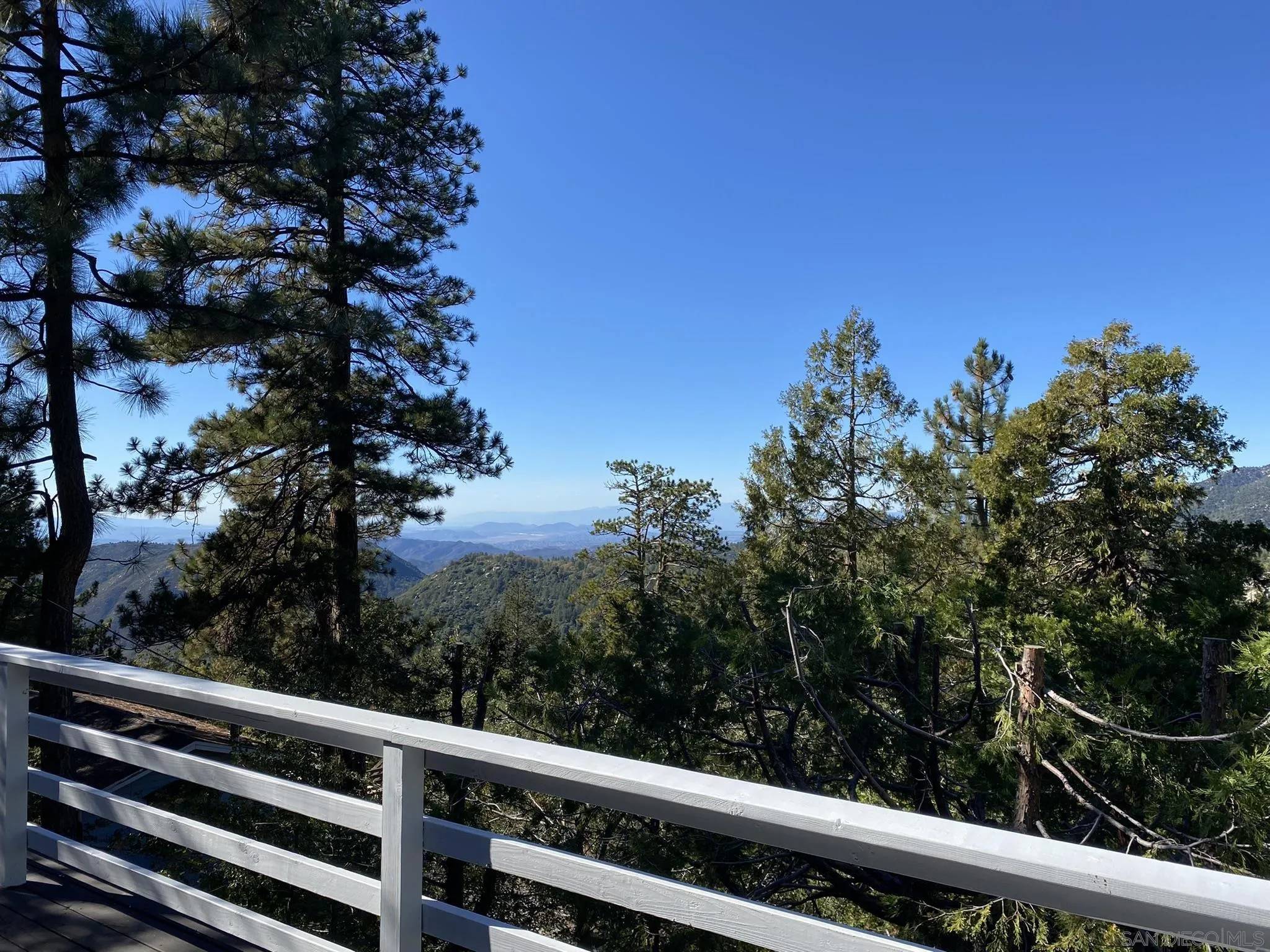 Idyllwild, CA 92549,23971 Sky View Drive