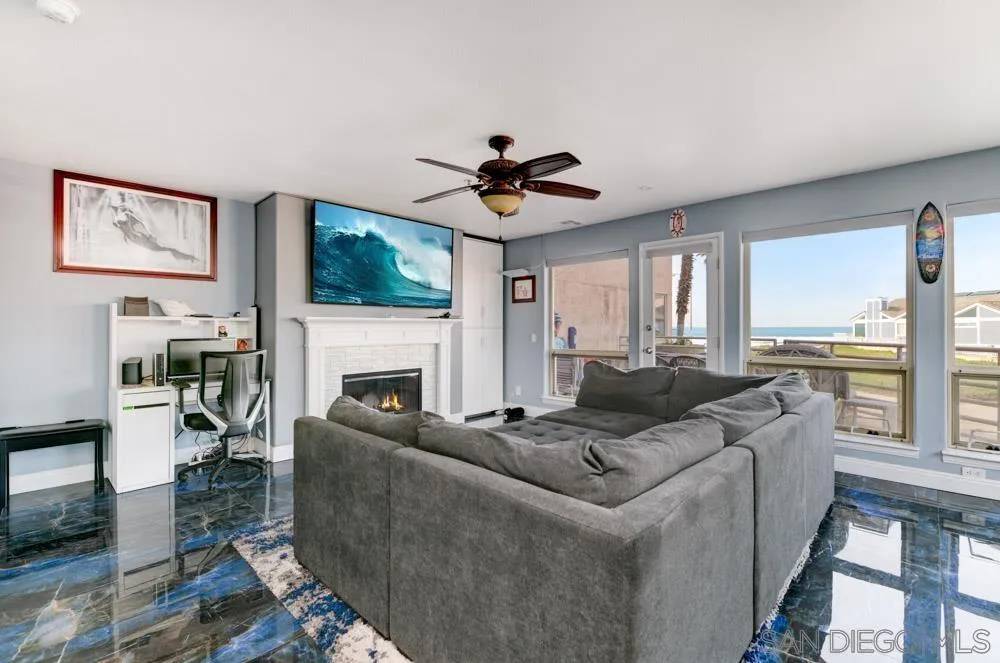 Imperial Beach, CA 91932,714 Seacoast Dr #115