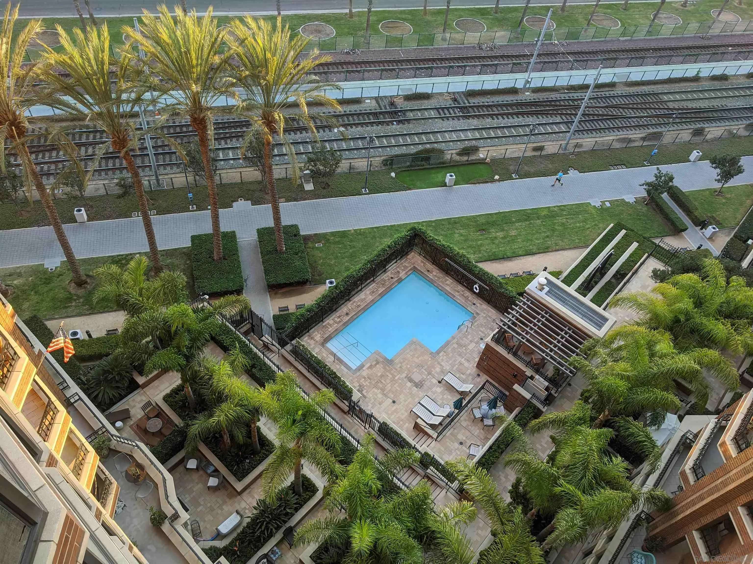 San Diego, CA 92101,500 W Harbor Dr #1118