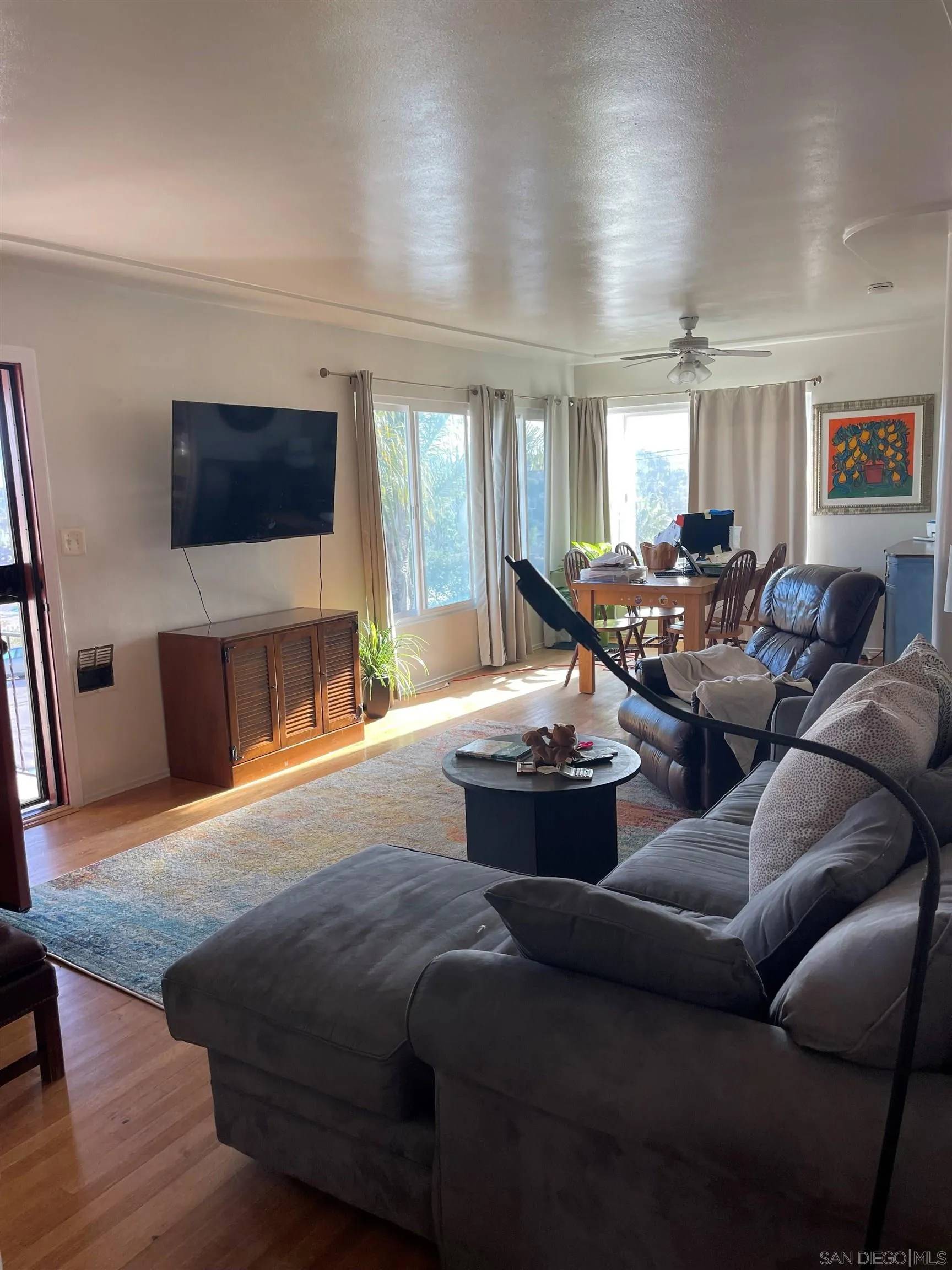 San Diego, CA 92107,4403 Muir Avenue