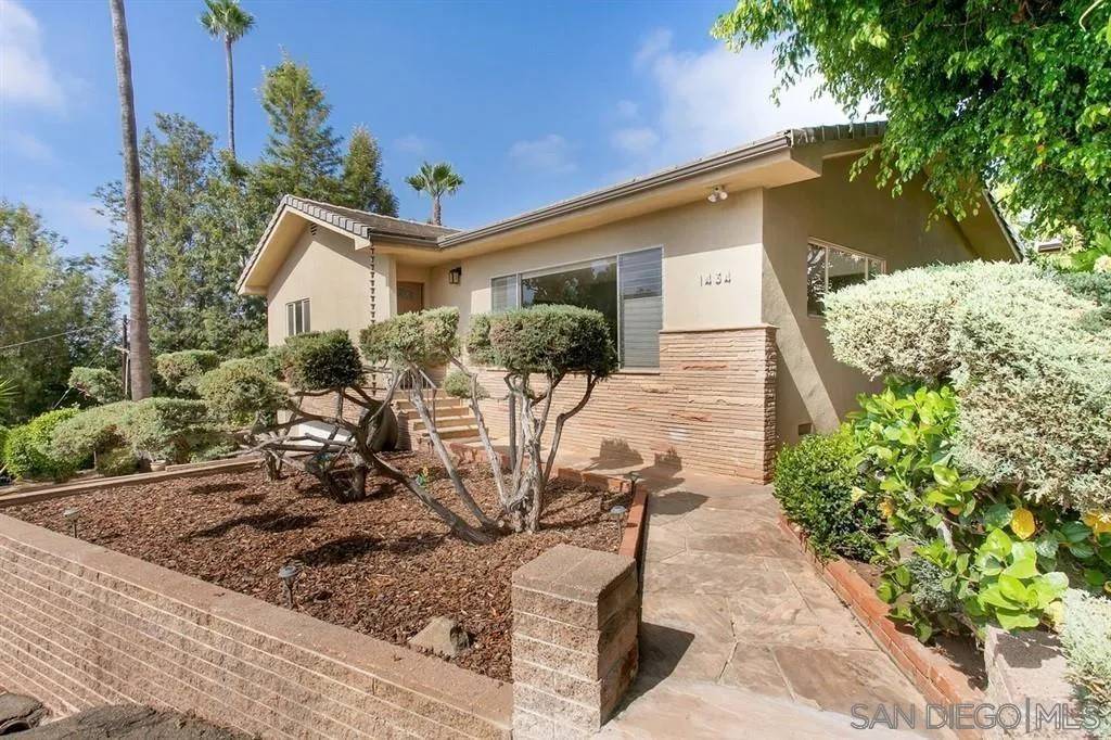 Escondido, CA 92025,1434 PARK HILL LANE