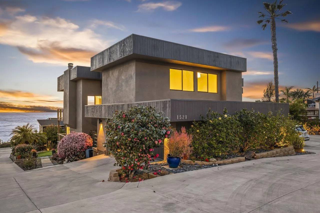 Cardiff, CA 92024,1528 Summit Ave