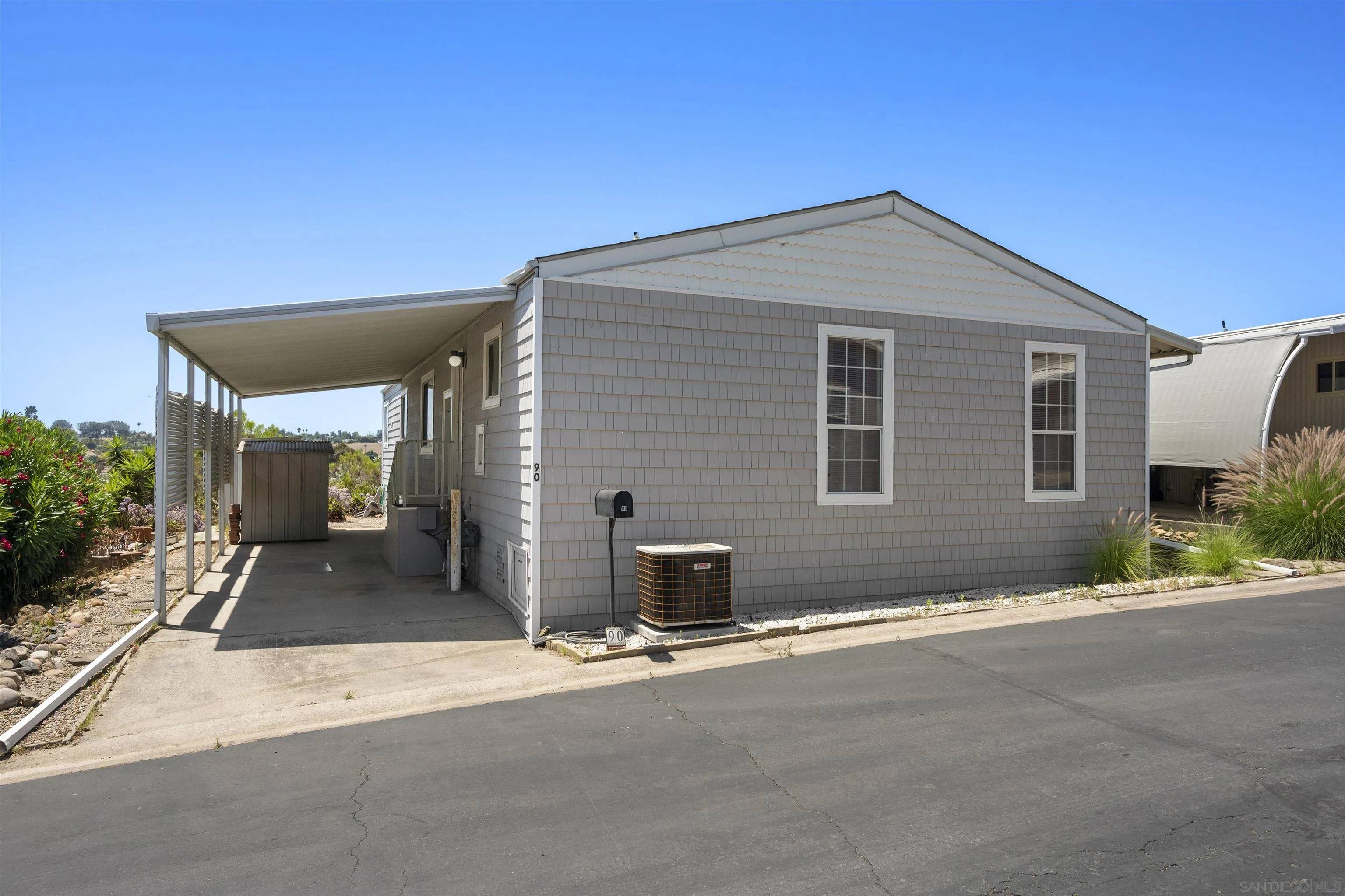 Spring Valley, CA 91977,1815 Sweetwater Rd. #90