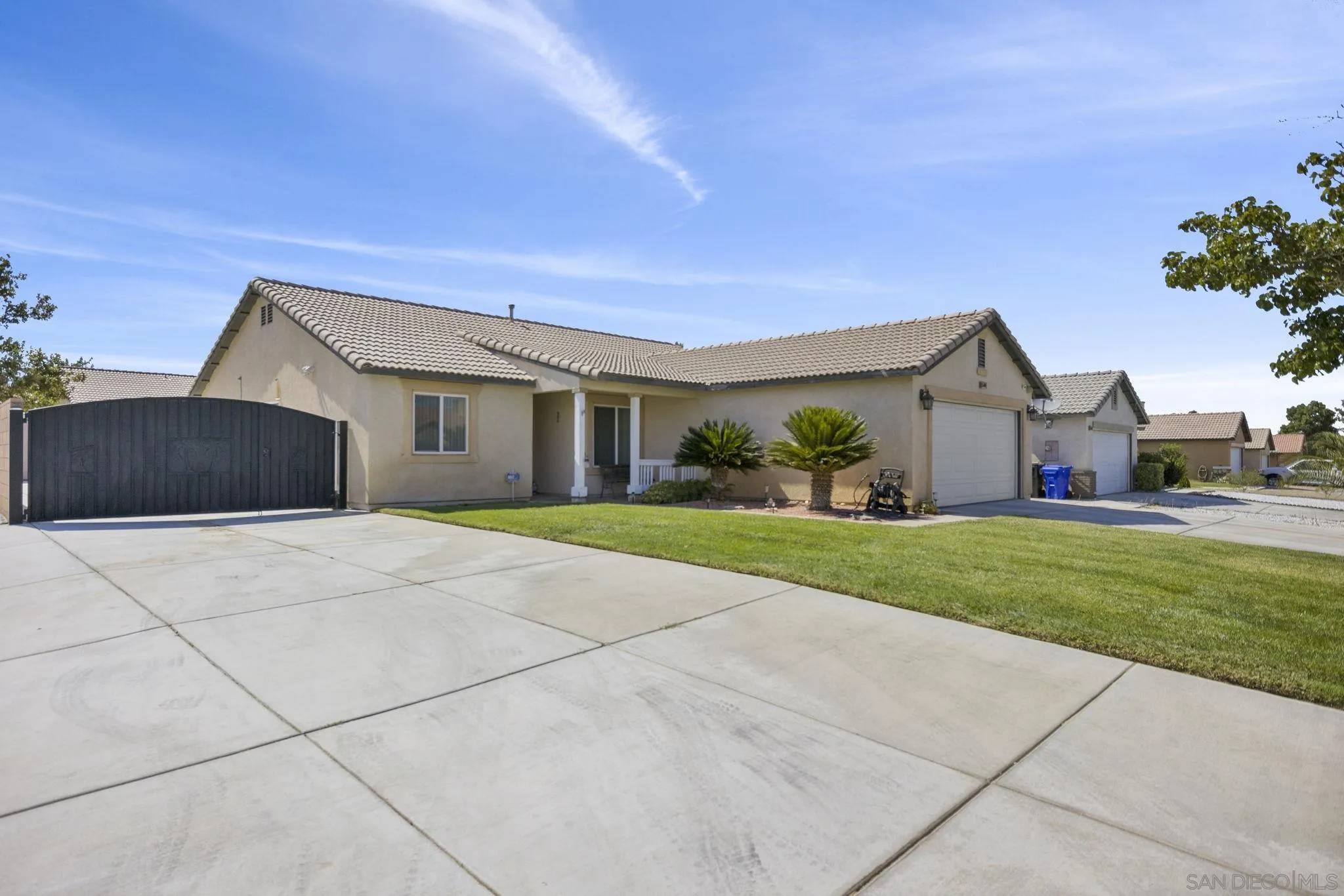 Adelanto, CA 92301,15404 Kearny Dr
