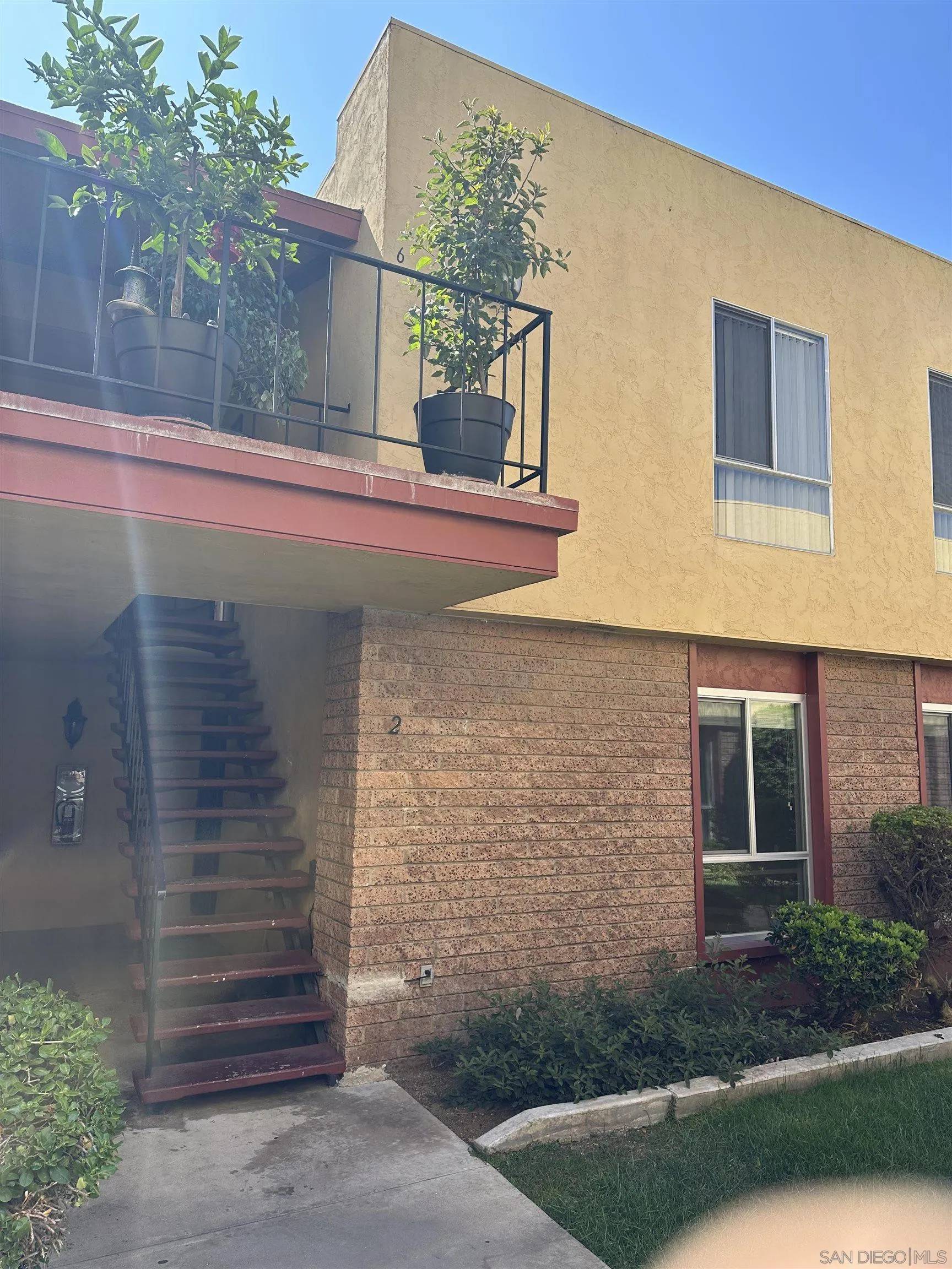 Chula Vista, CA 91910,617 3rd Ave #6