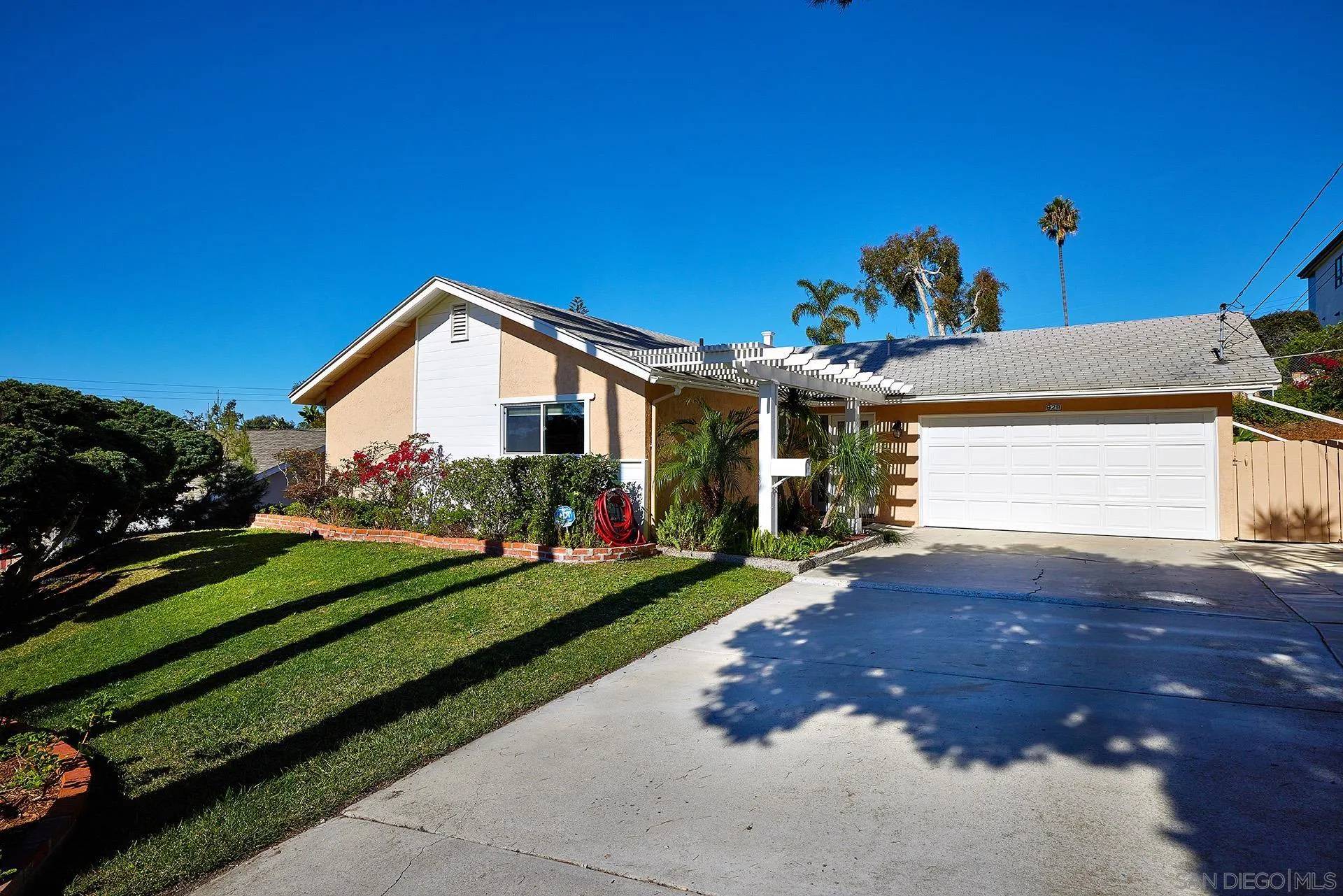 Cardiff, CA 92007,928 Edwina Way