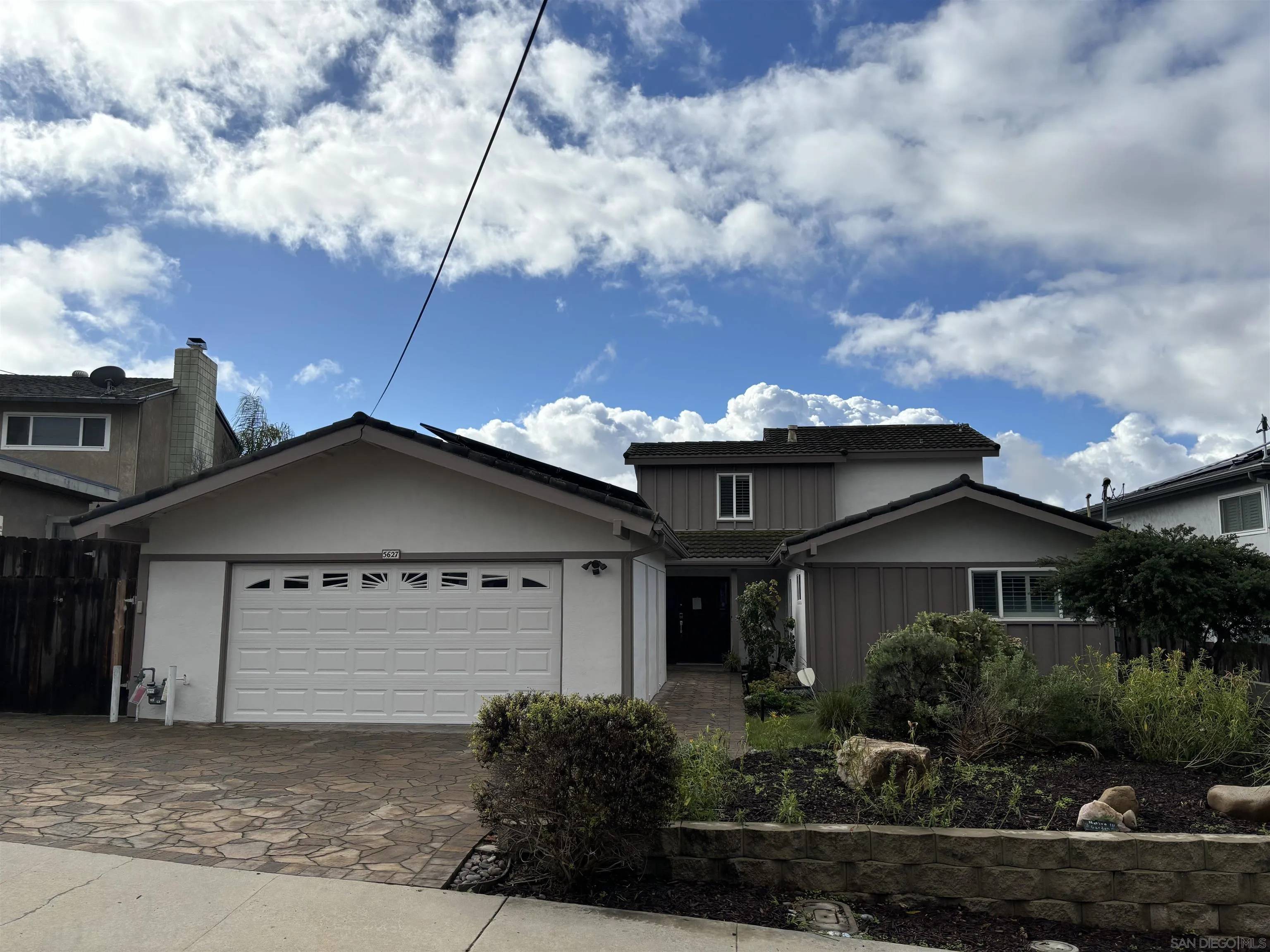 San Diego, CA 92120,5627 Lone Star Dr