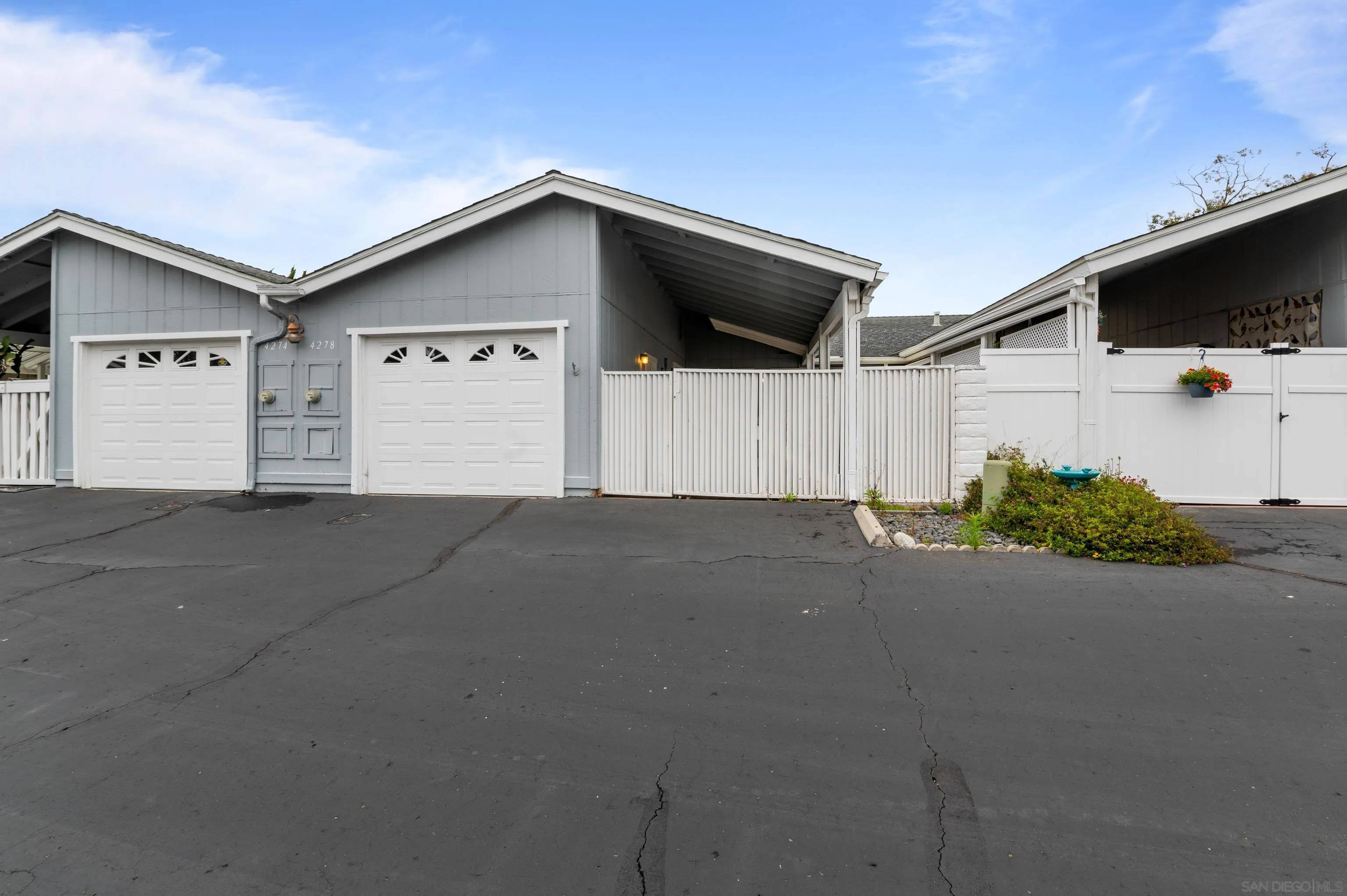 Oceanside, CA 92057,4278 Dowitcher Way