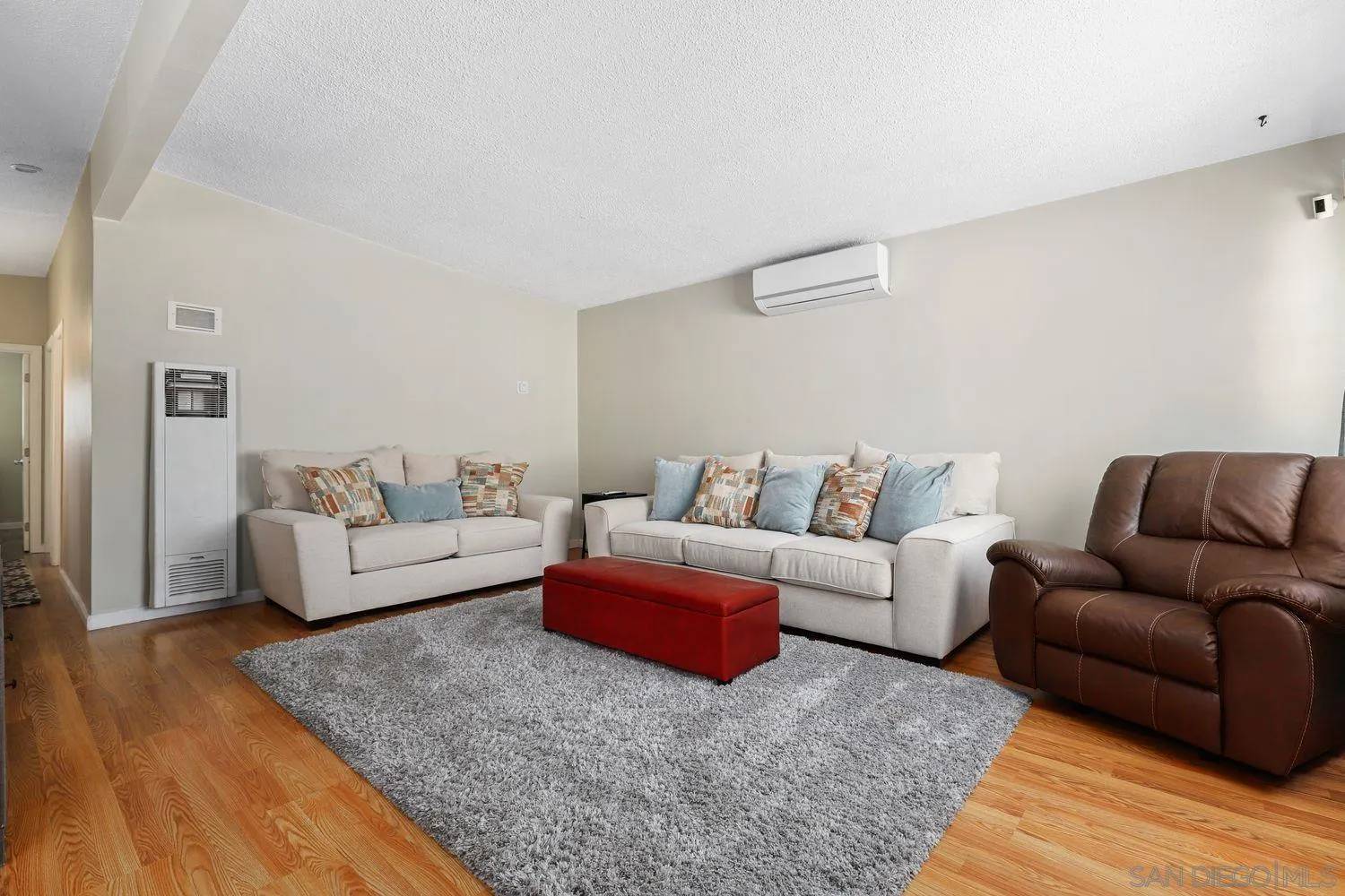 Spring Valley, CA 91977,8619 Harness St