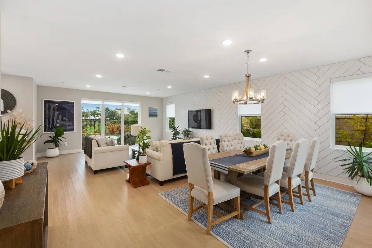 San Diego, CA 92130,5377 Sweetwater Trail